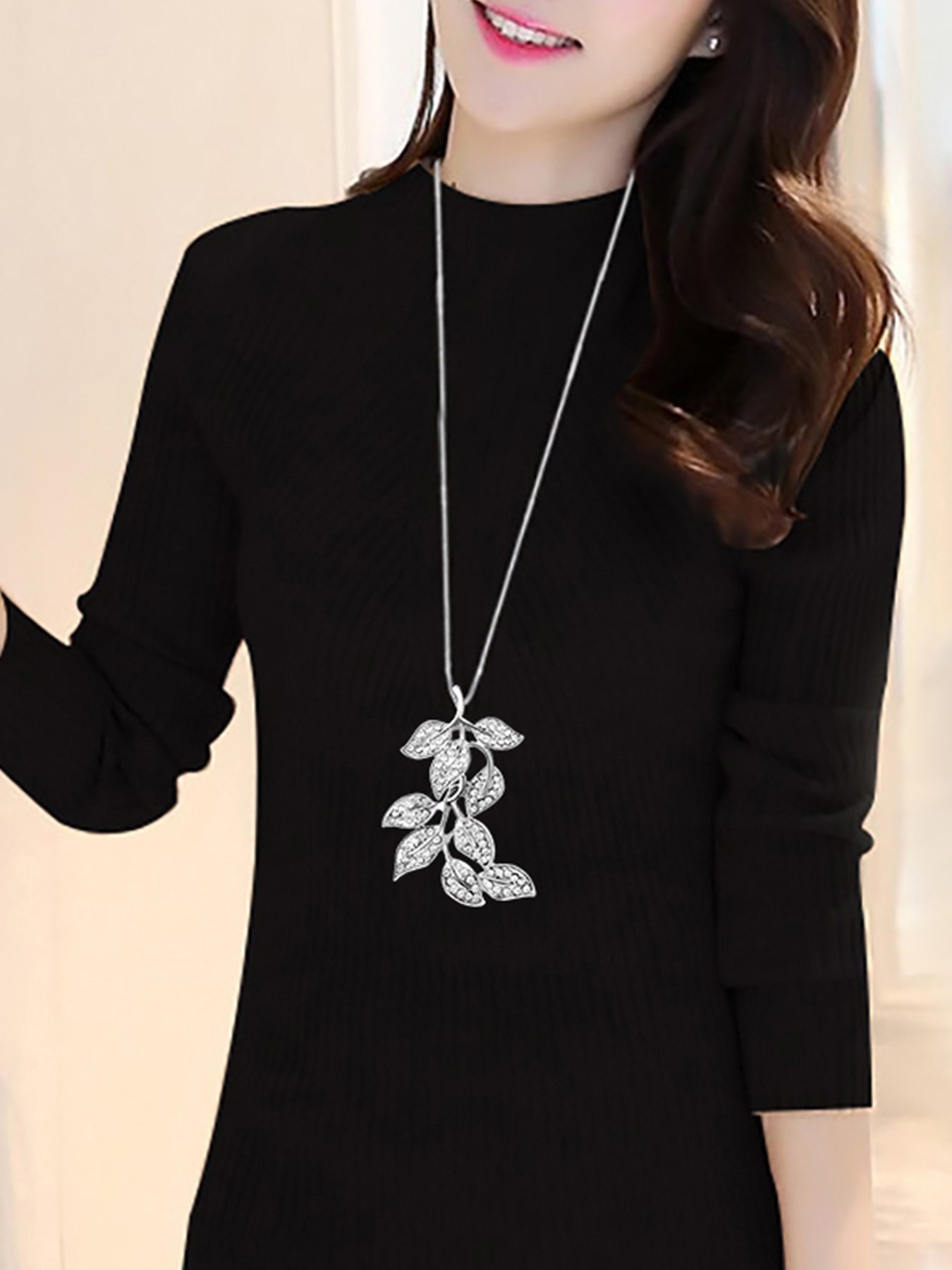 Silver Leaf Pendant Necklace