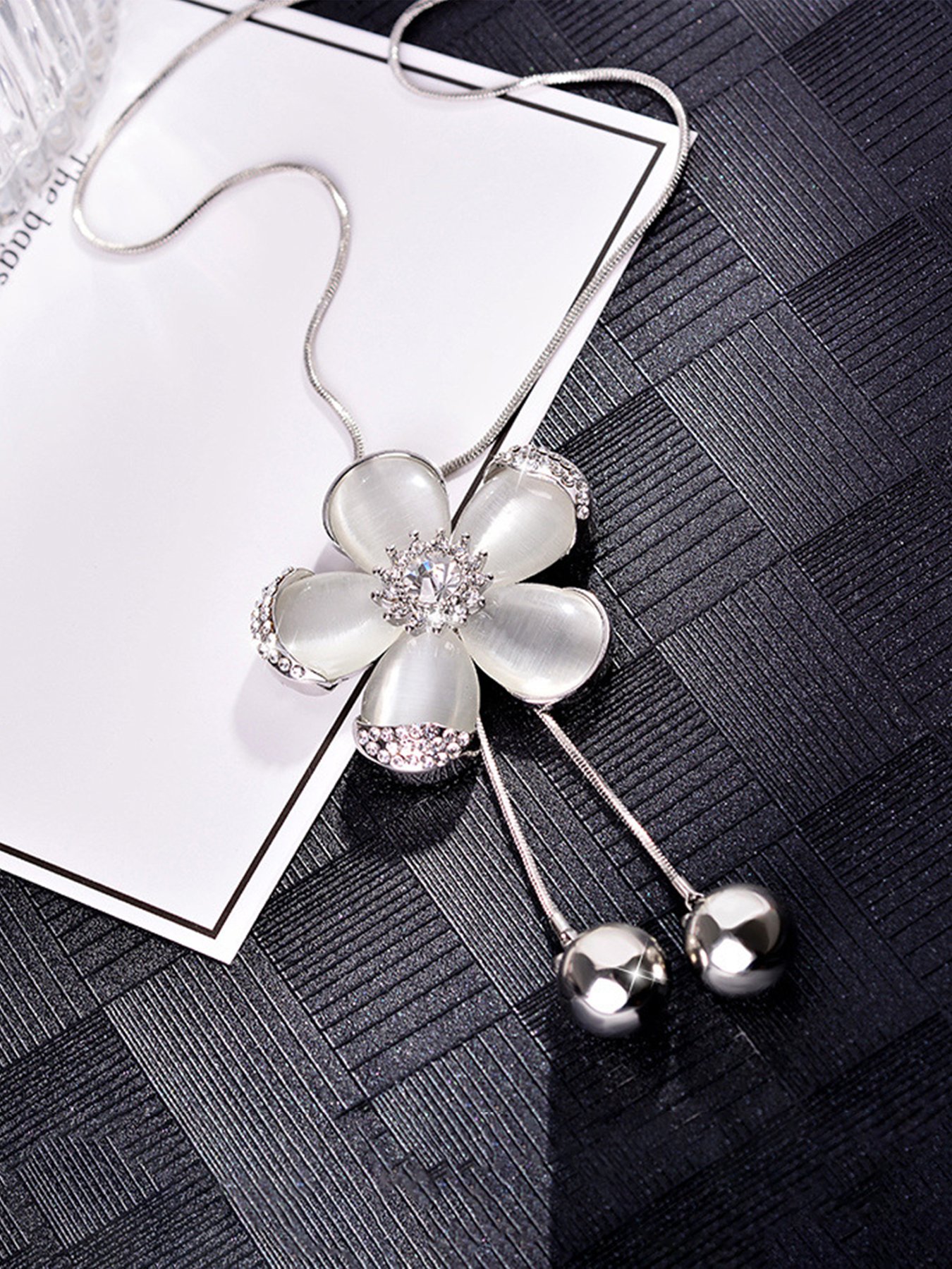 Silver Flower Pendant Necklace
