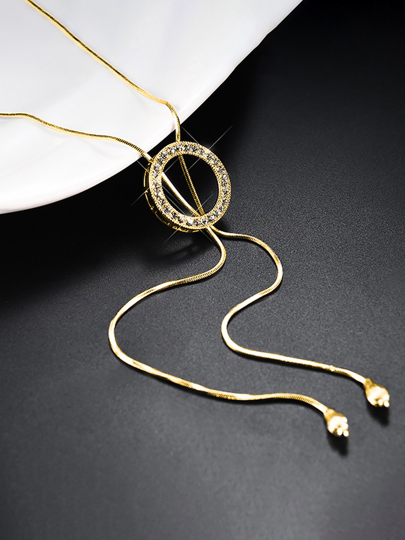 Gold Circle Pendant Necklace