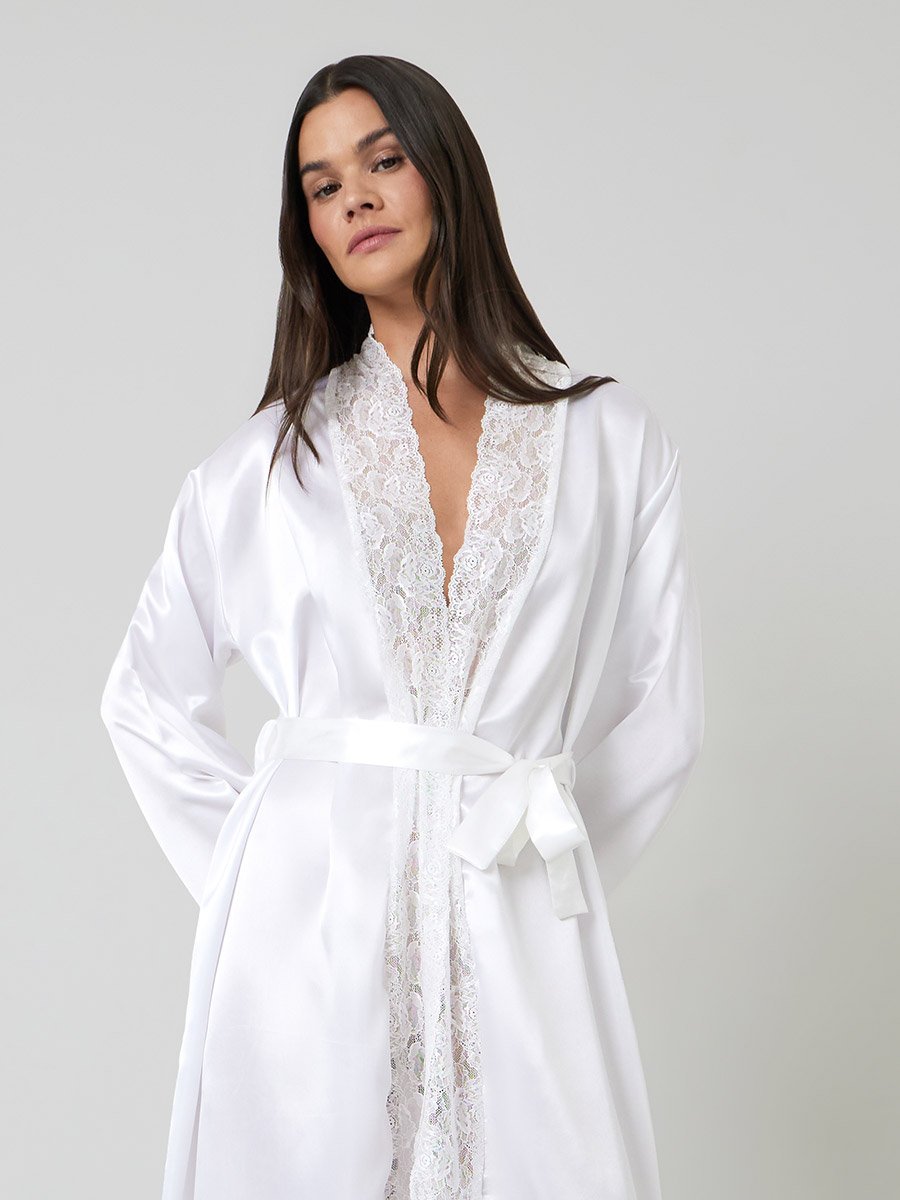 White Solid Lace Trims Long Sleeves Maxi Robe 