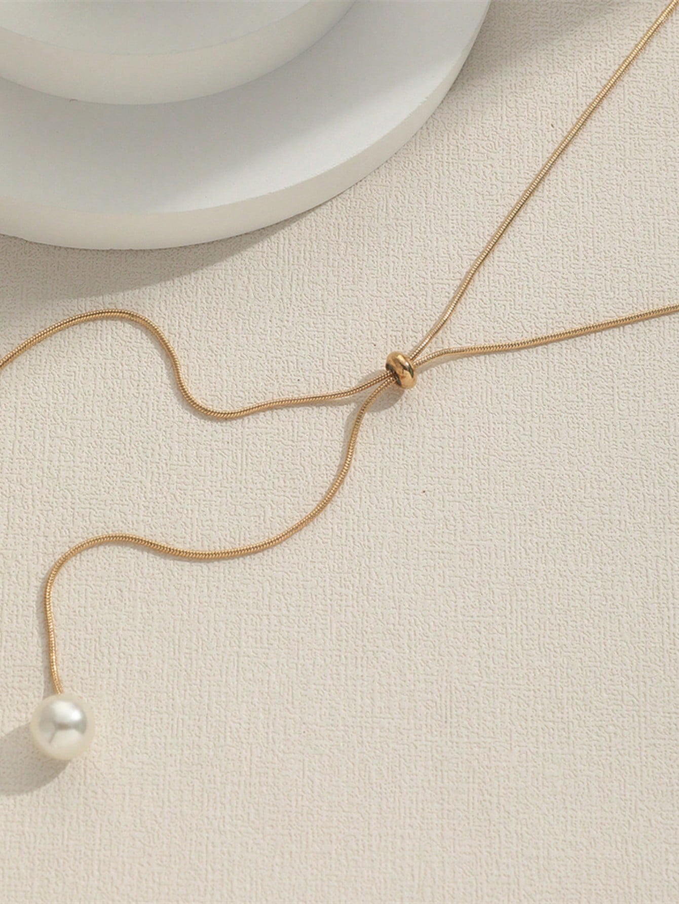Gold Chain Y-Necklace with Pearl Accents