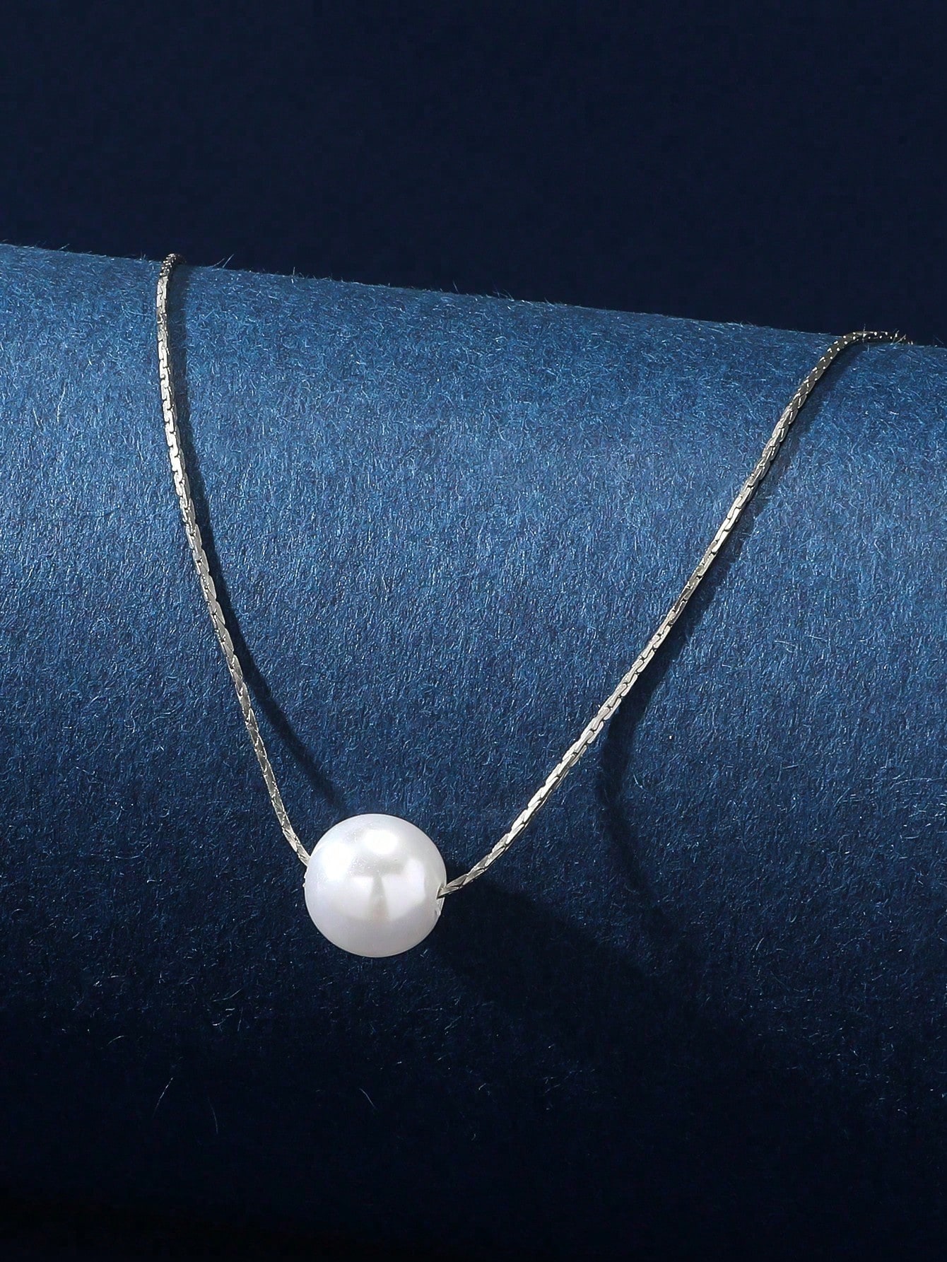 Silver Chain Necklace with Single Pearl Pendant