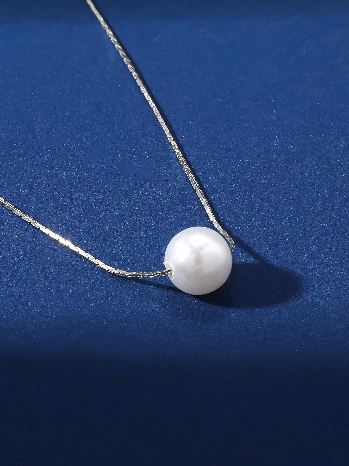 Silver Chain Necklace with Single Pearl Pendant