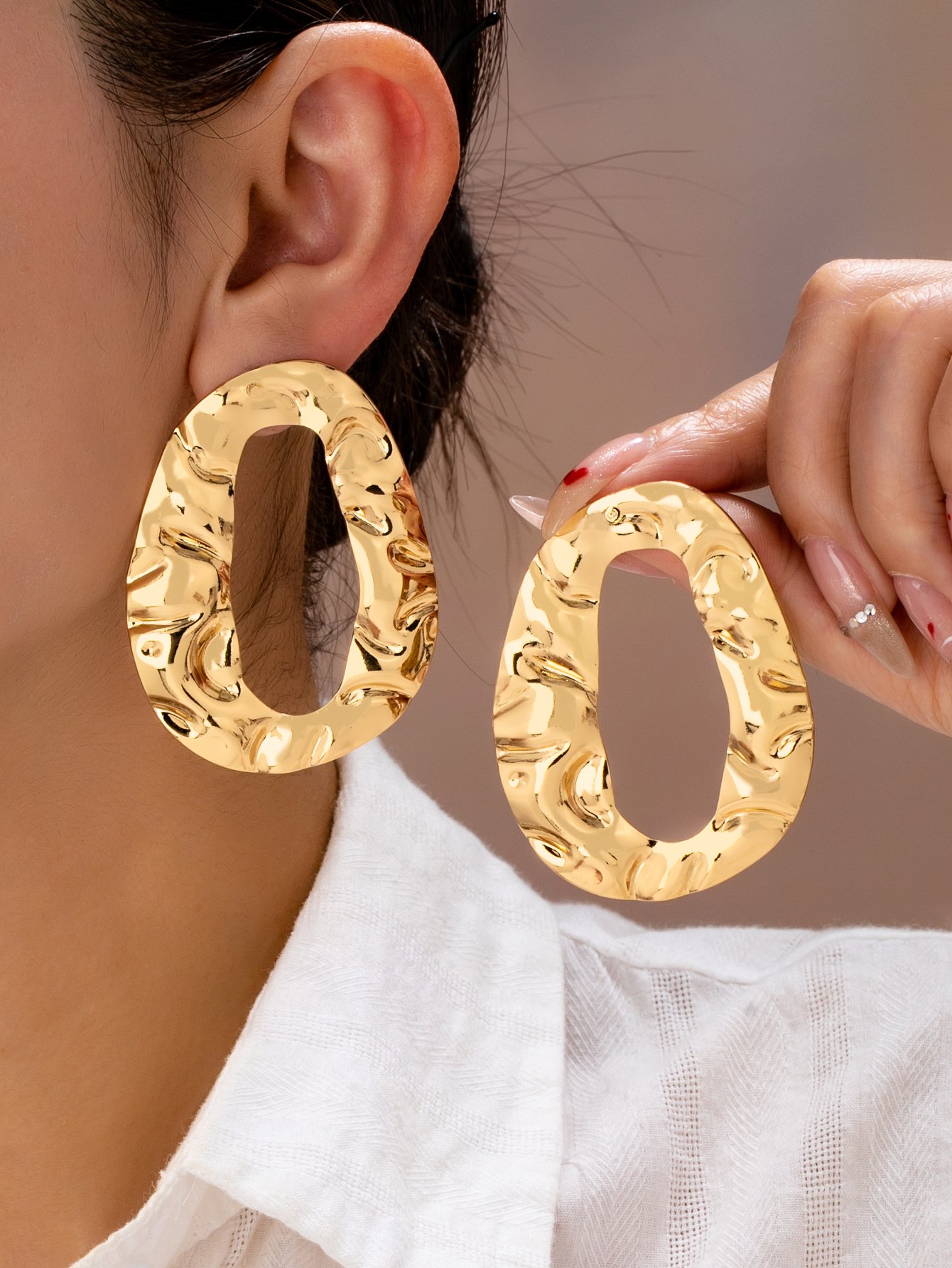  Gold Irregular Geometric Earrings for Casual Wear
