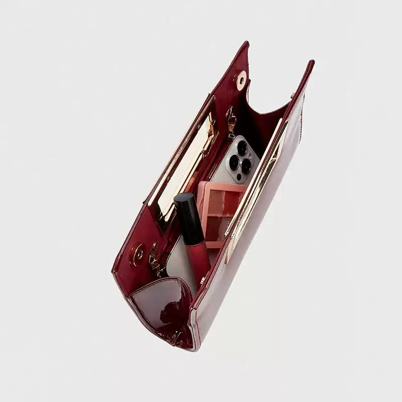 Red Solid Handbag with Magnetic