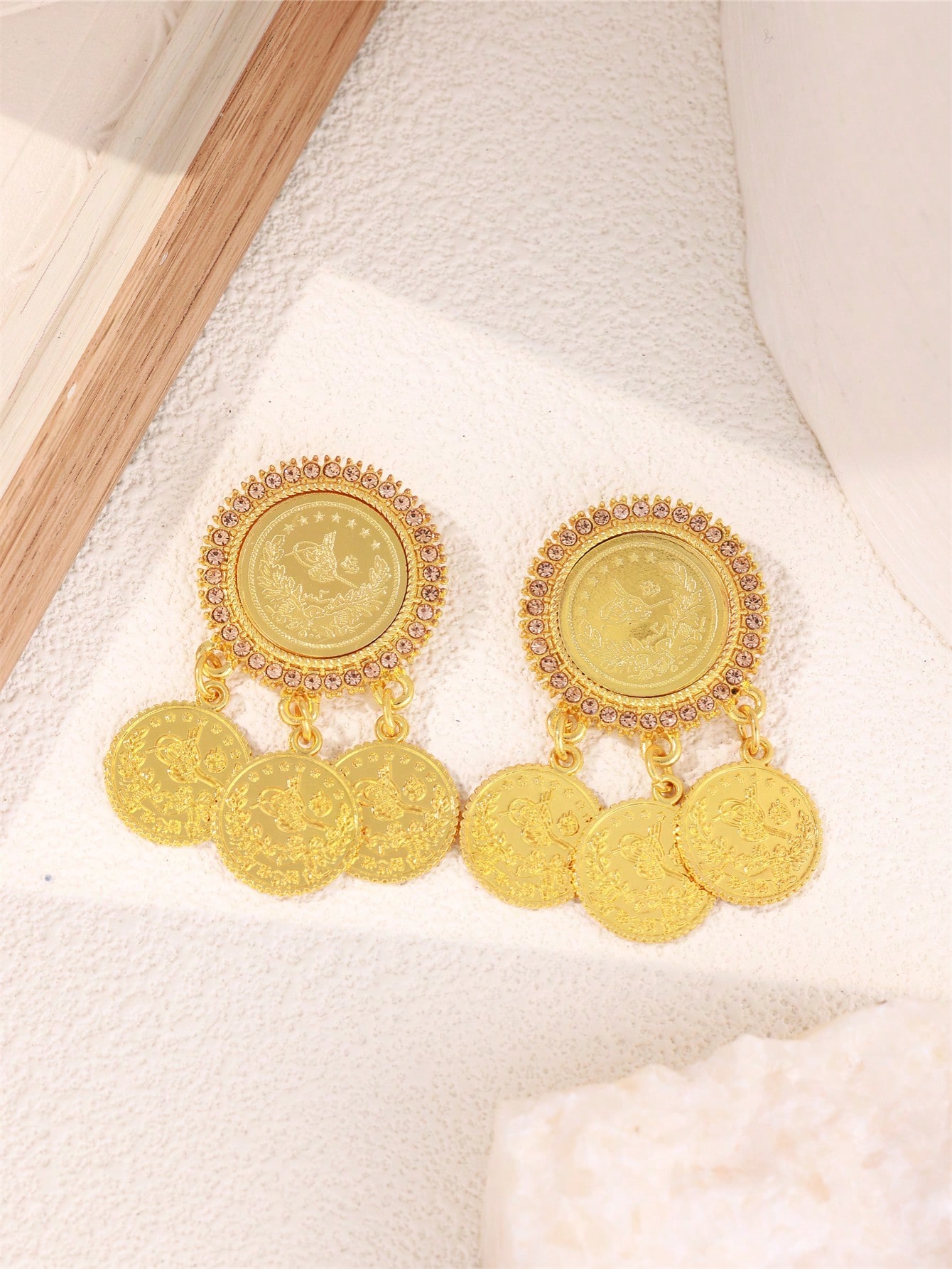 2pcs Gold Rhinestone Brooches