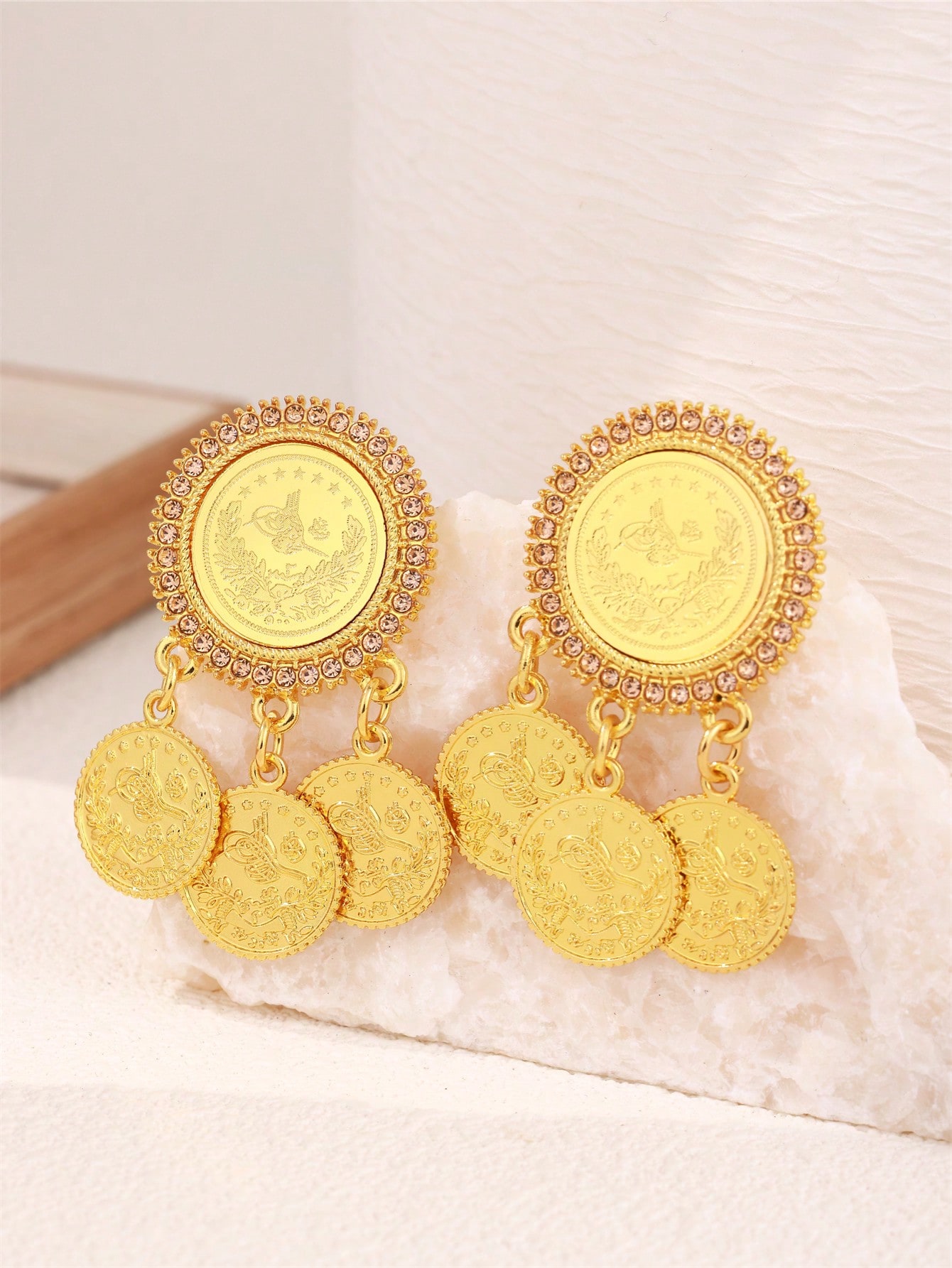 2pcs Gold Rhinestone Brooches