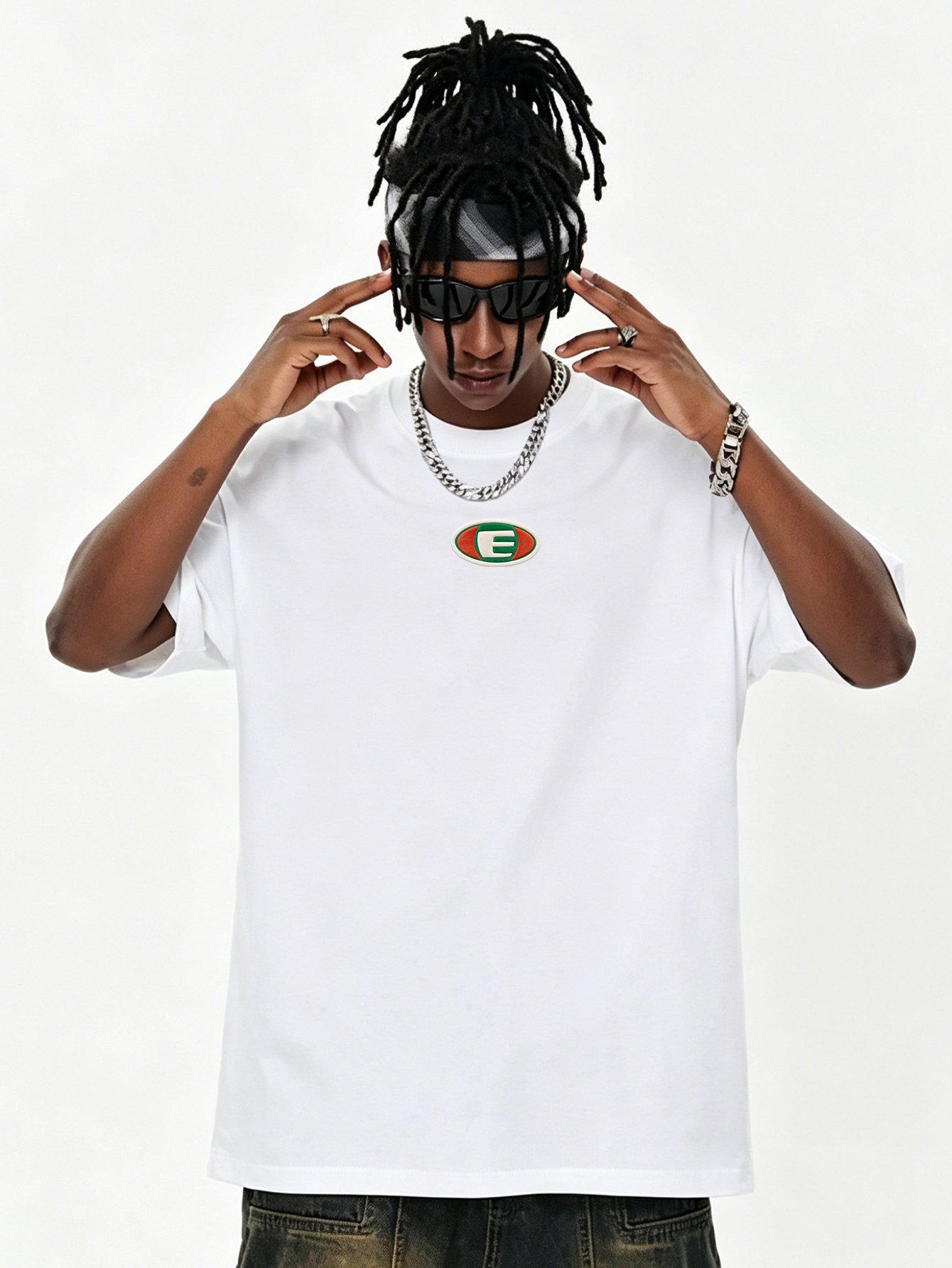 White Graphic Print Short Sleeve Round Neck T-Shirt