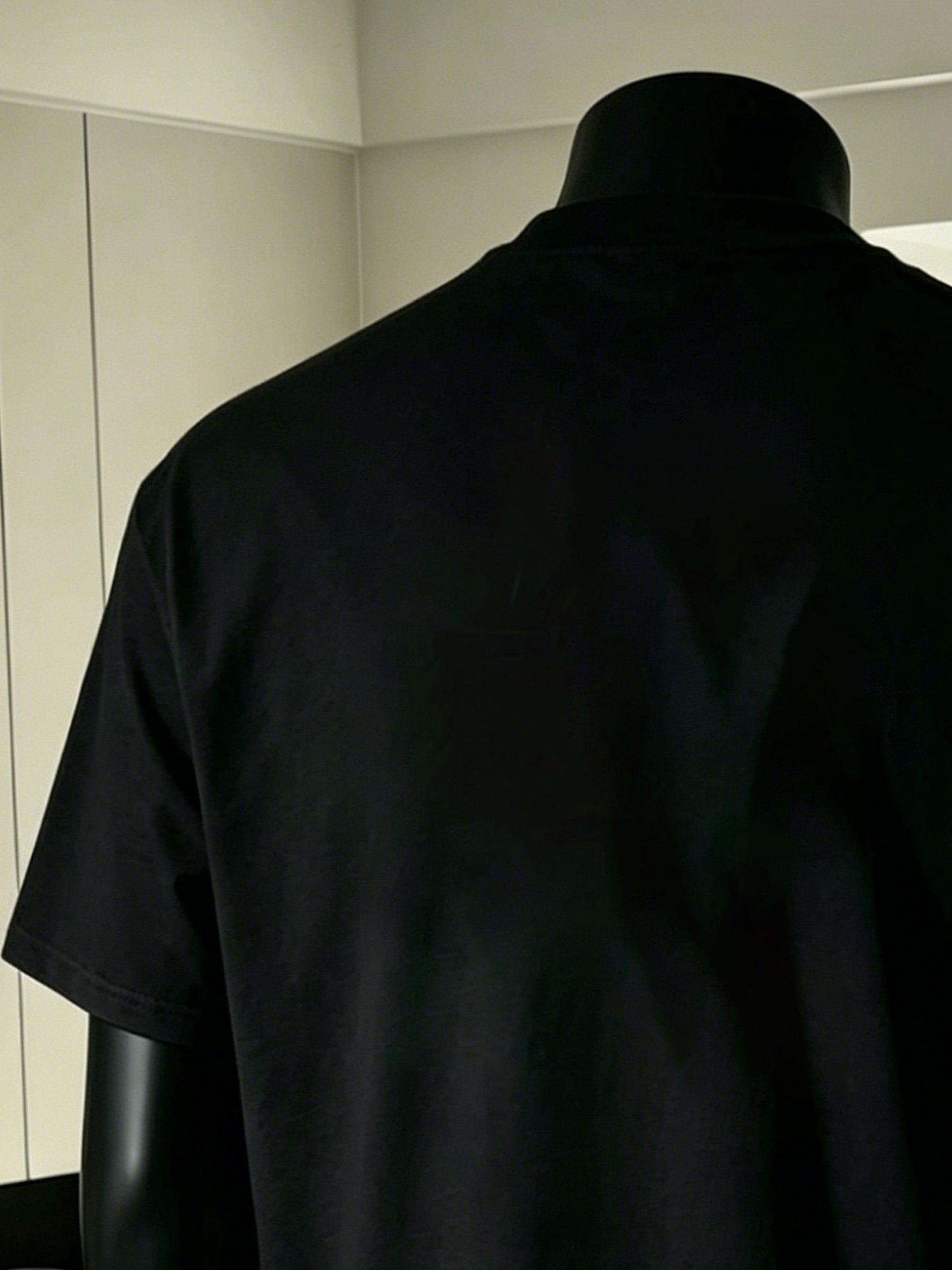 Men Black Script Print Short Sleeve Round Neck T-Shirt