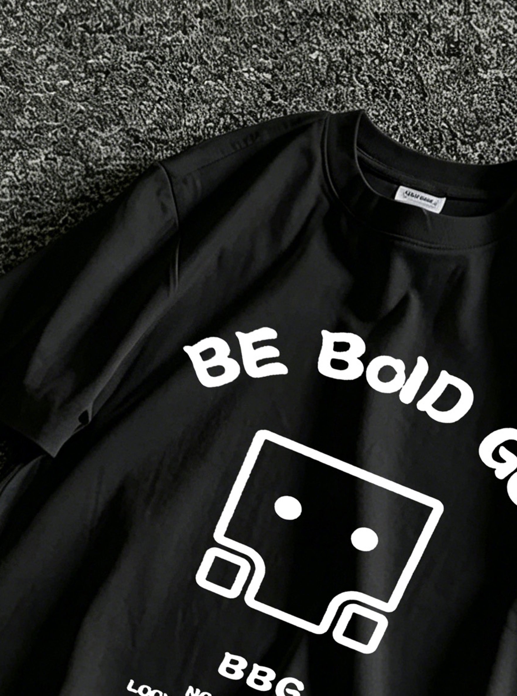 Men Black Geometric Print Short Sleeve T-Shirt