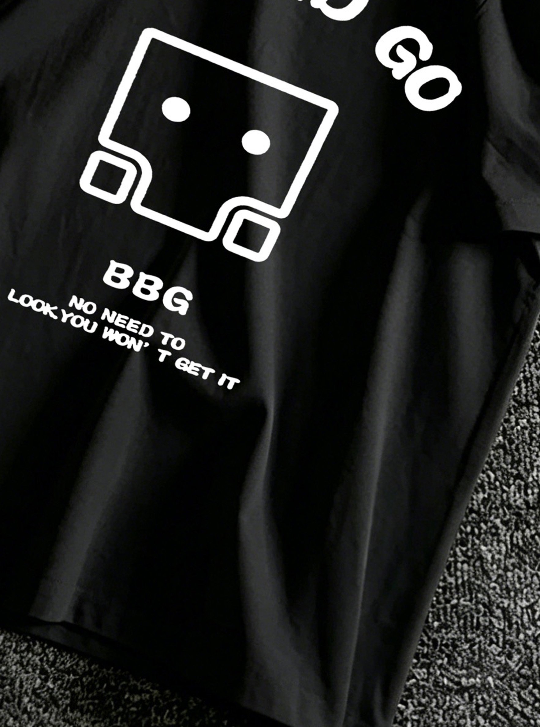 Men Black Geometric Print Short Sleeve T-Shirt