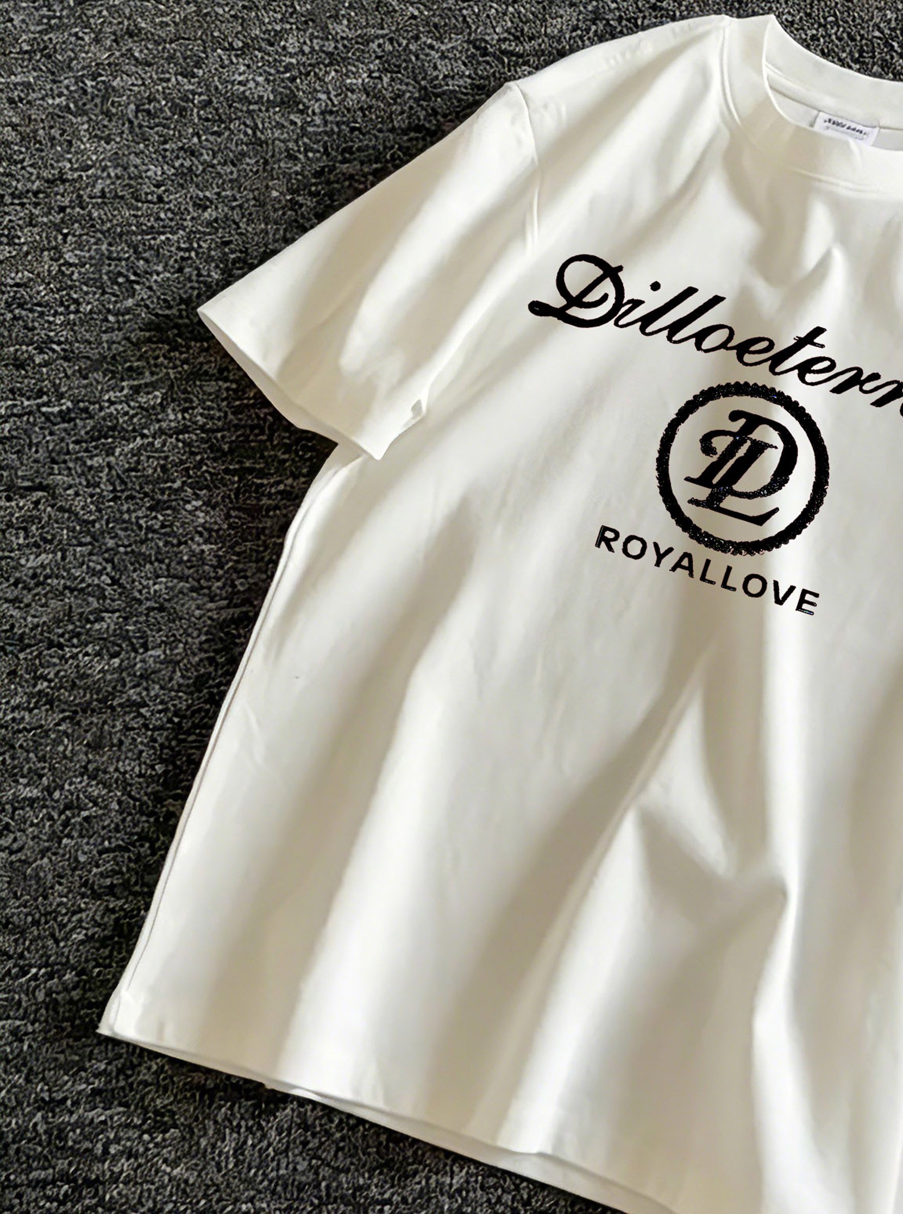 Men White Cotton Short Sleeve T-Shirt with Dilloeternal Royallove Print