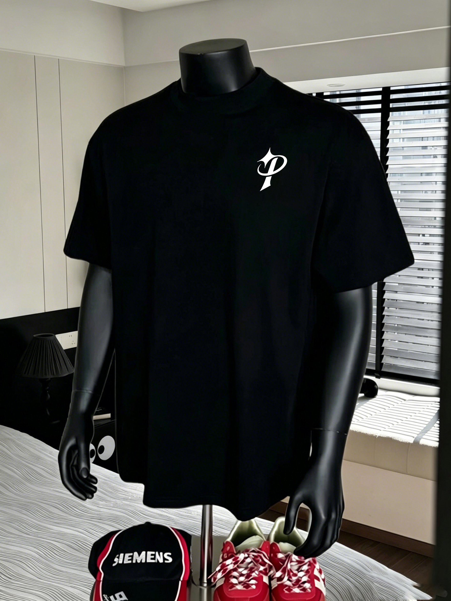 Men Black Cotton Short Sleeve Round Neck T-Shirt