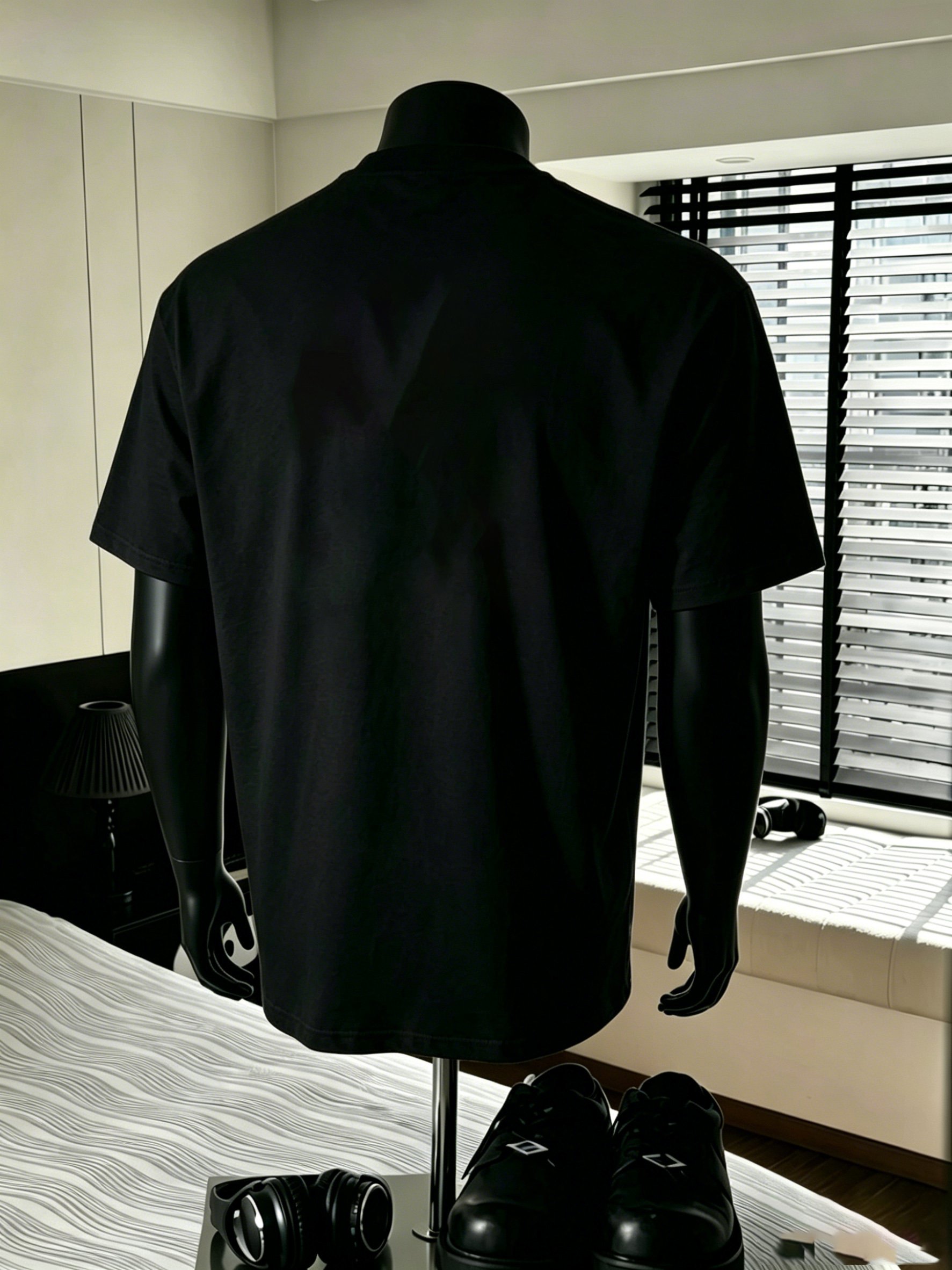 Men Black Cotton Short Sleeve Round Neck T-Shirt