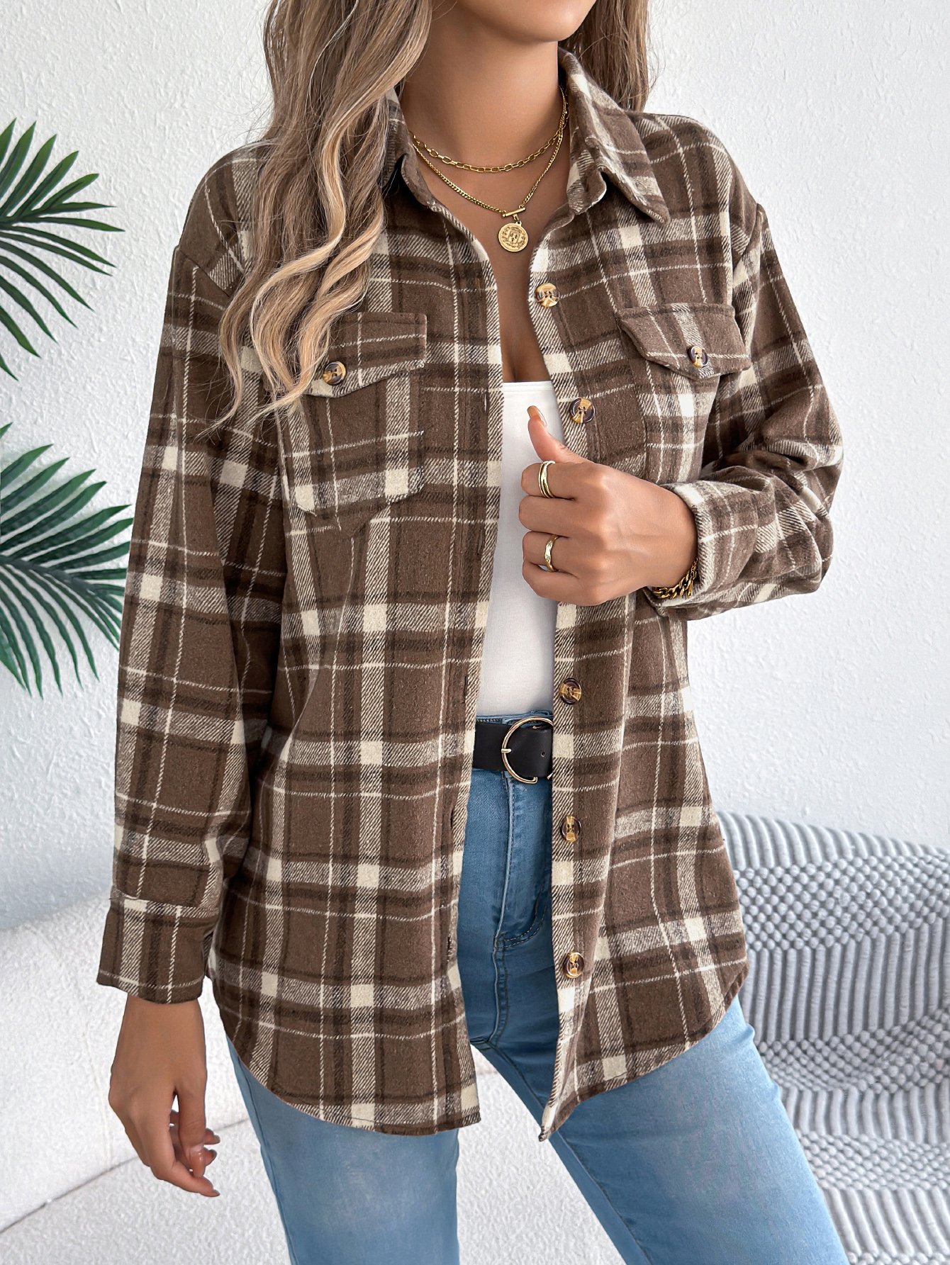 جاكيت تويد بنمط كاروهات وبقصة عادية لون بني دافئ