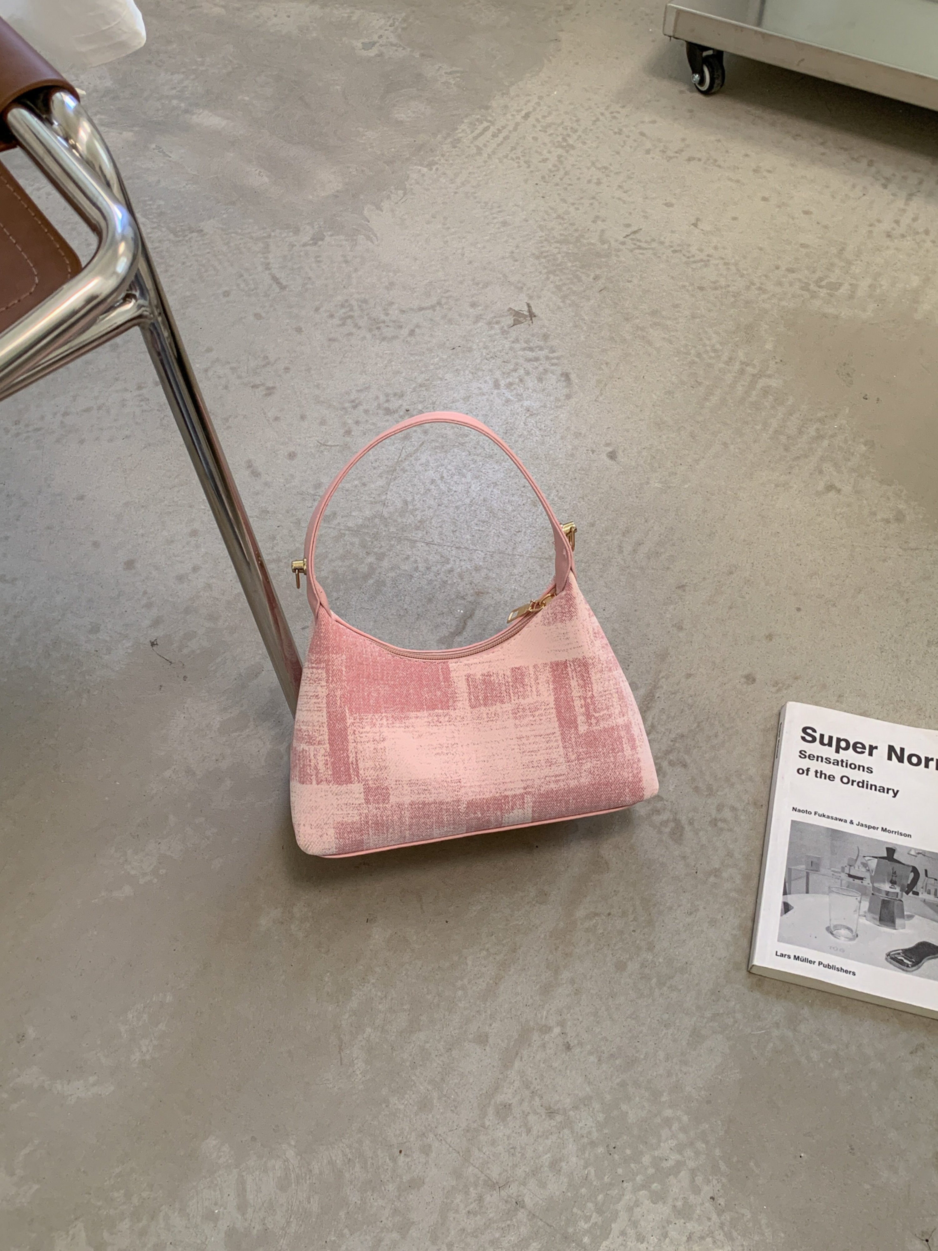 Pink Texture Shoulder Bag with Zip