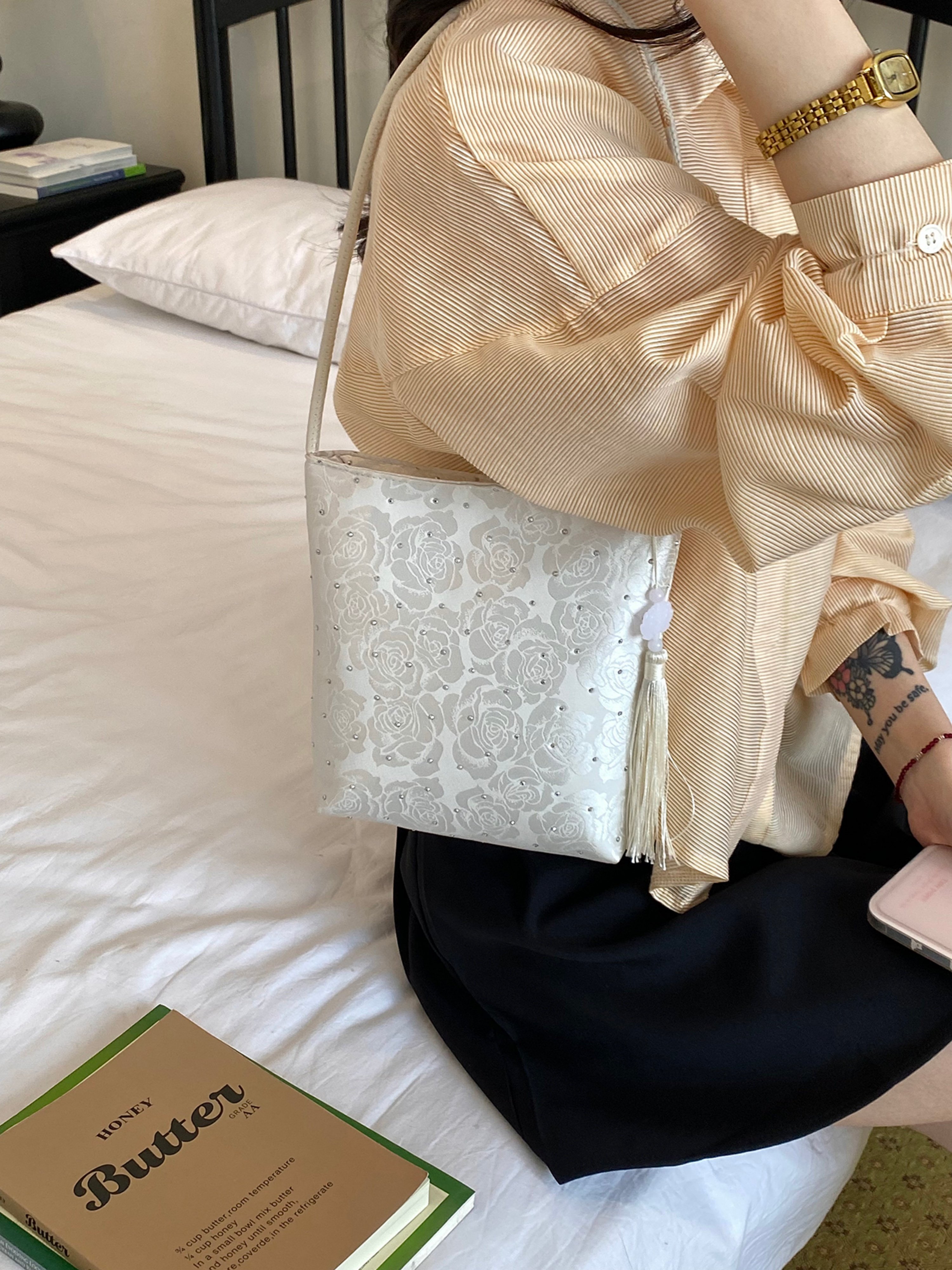 White Embroidered Shoulder Bag with Zip