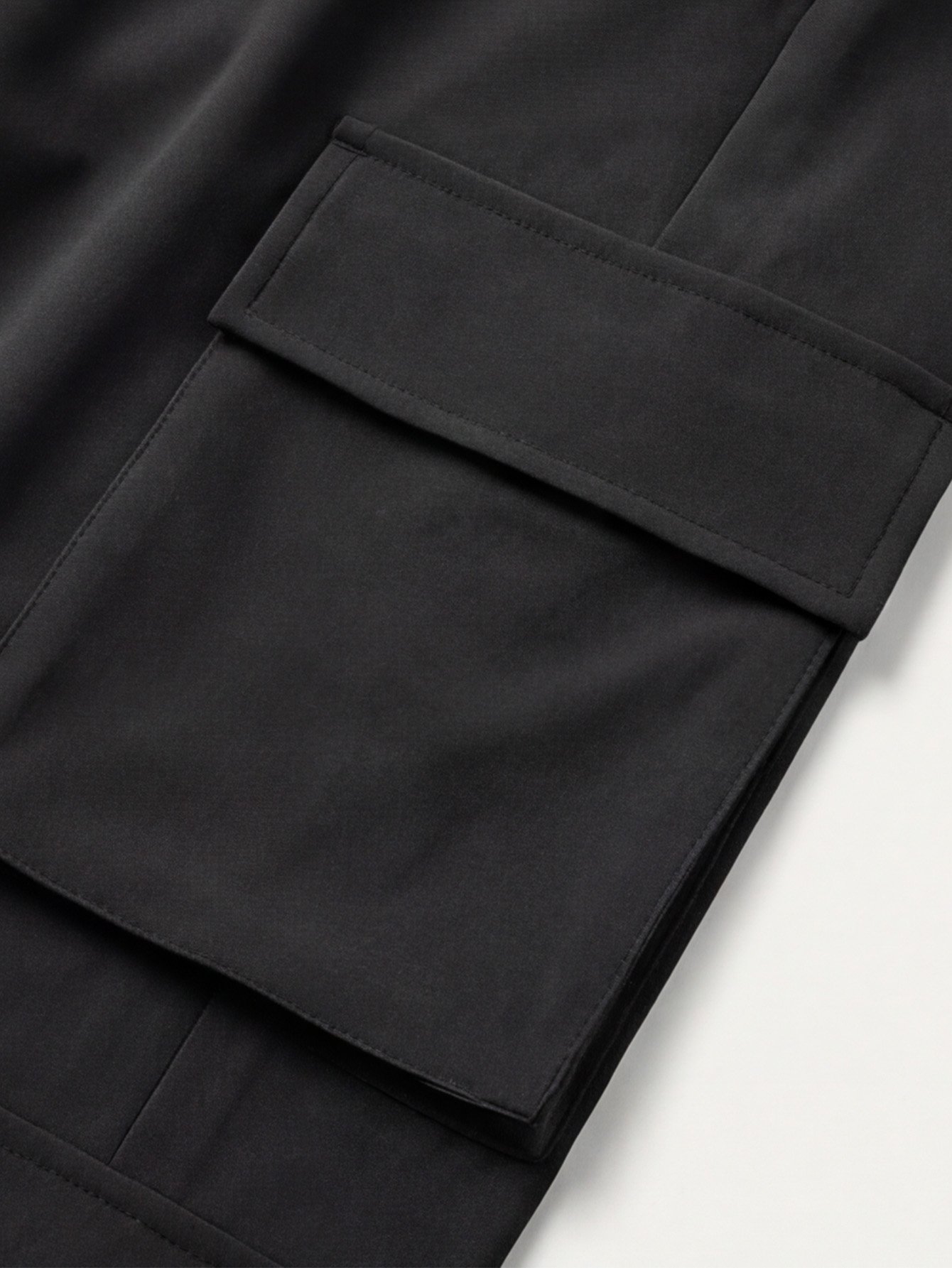Black Wide-Leg Cargo Pants