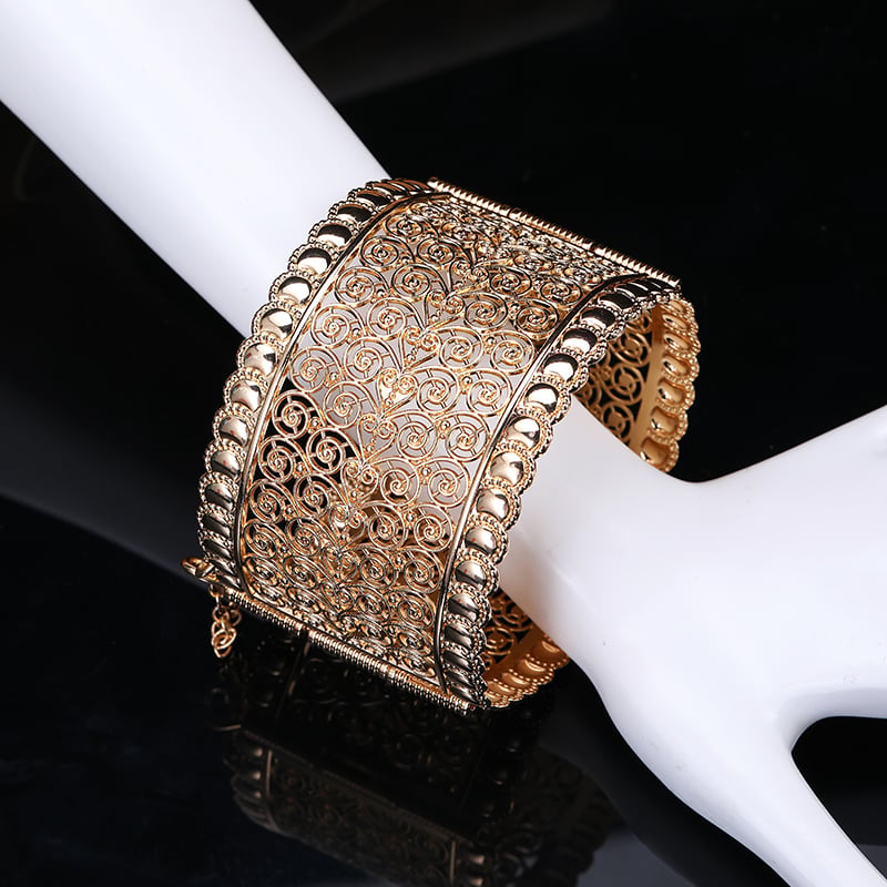 Gold Filigree Bangle Bracelet for Women - Casual Wear.
