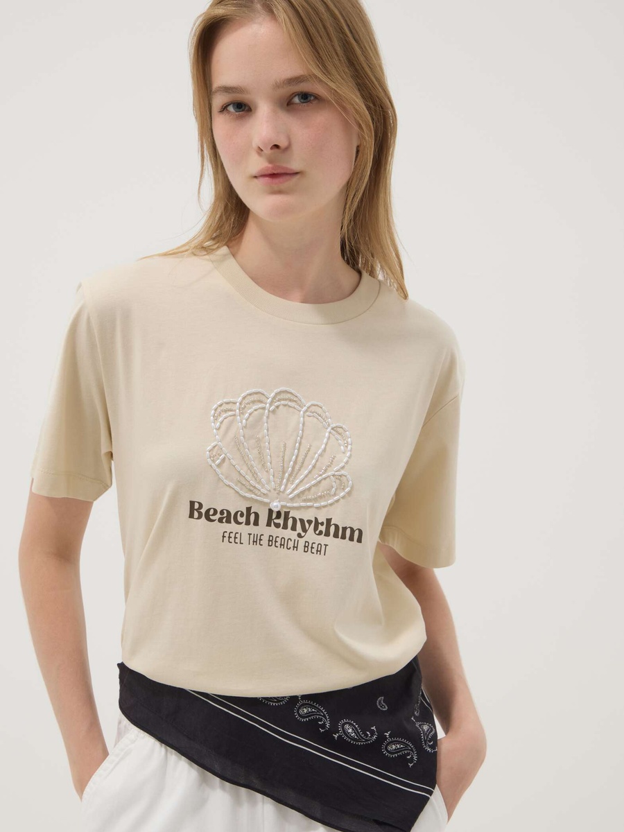 Beige Short-Sleeved Pure Cotton T-Shirt With Embroidery