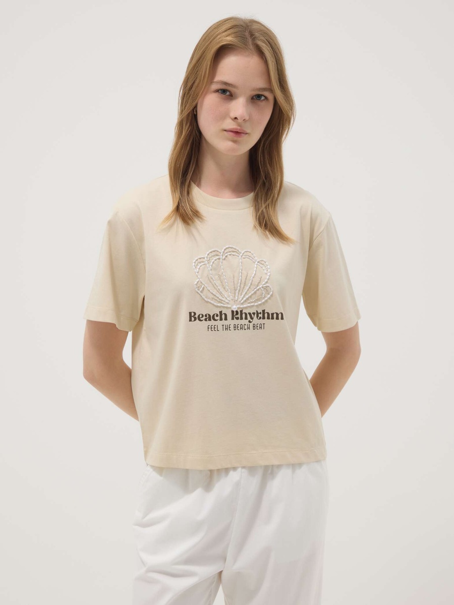 Beige Short-Sleeved Pure Cotton T-Shirt With Embroidery