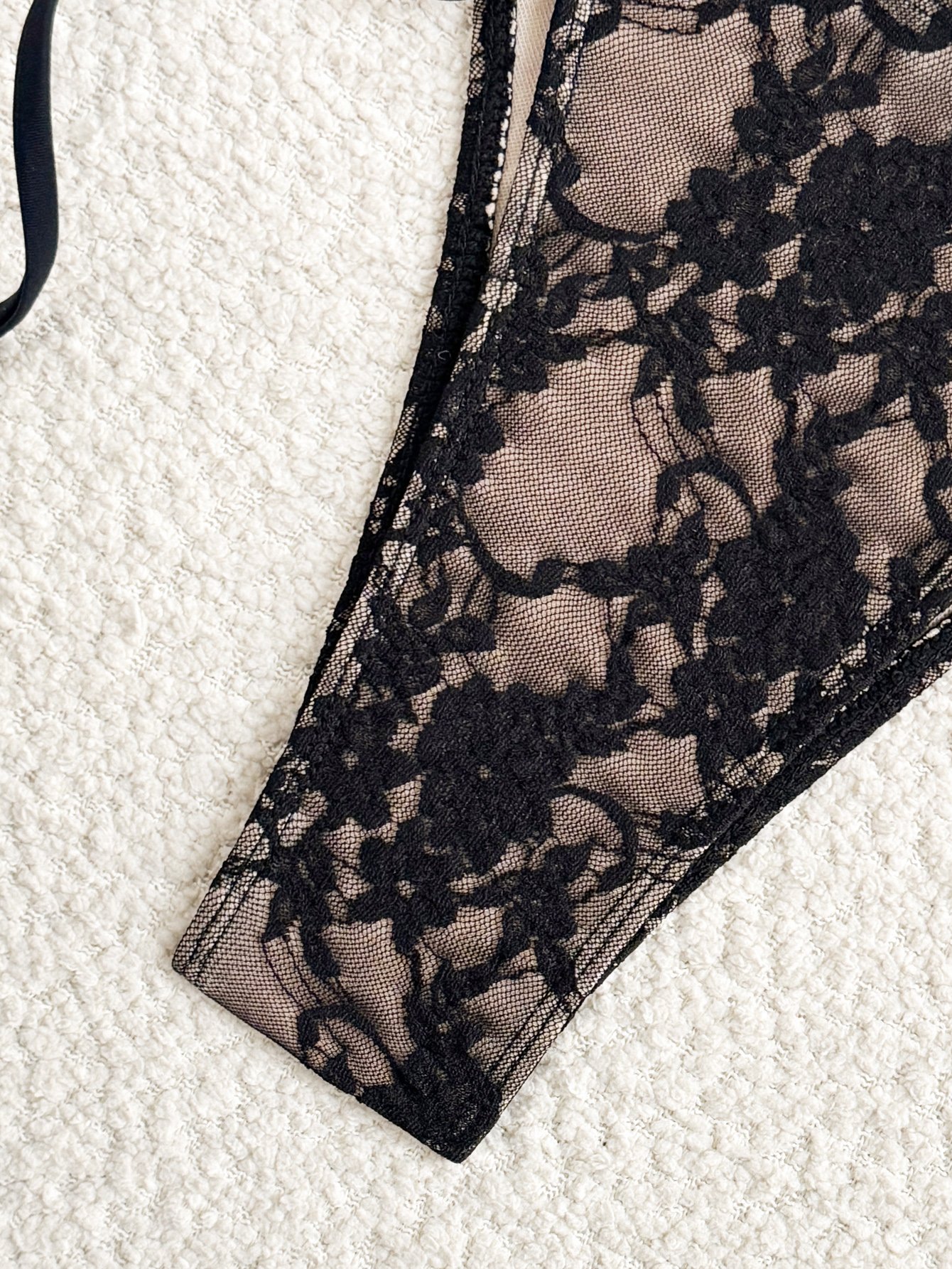 Black Lace Details Triangle Bikini Set