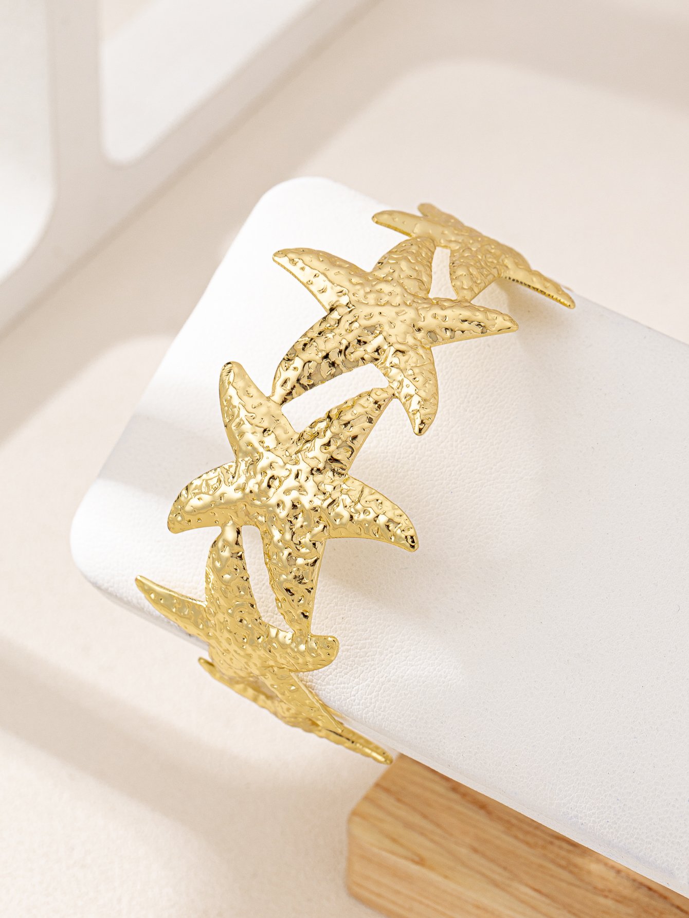 Golden Starfish Bangle Bracelet - Casual Wear Accessory.