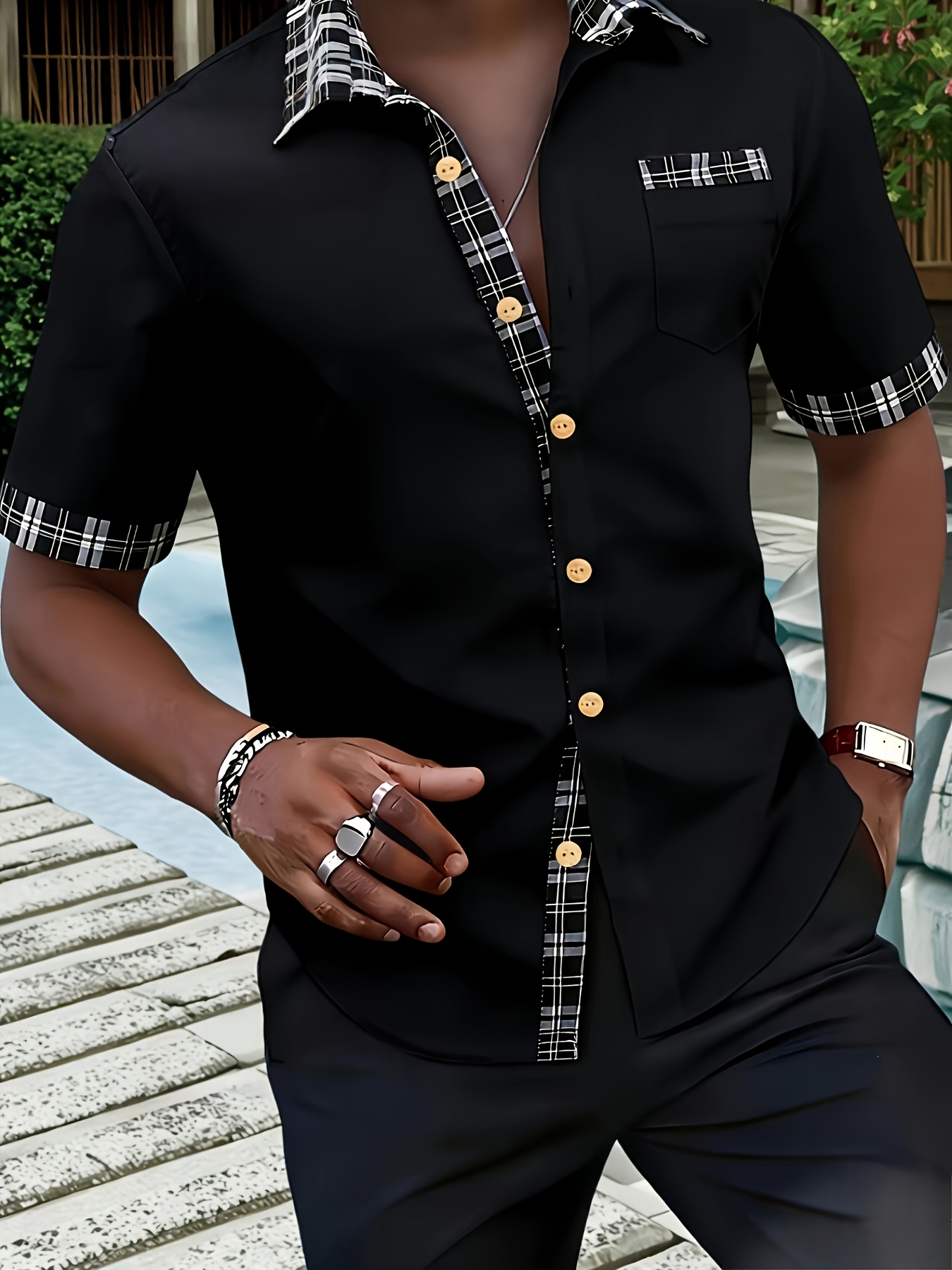 Black Short-Sleeve Shirt with Plaid Trim Spread Collar