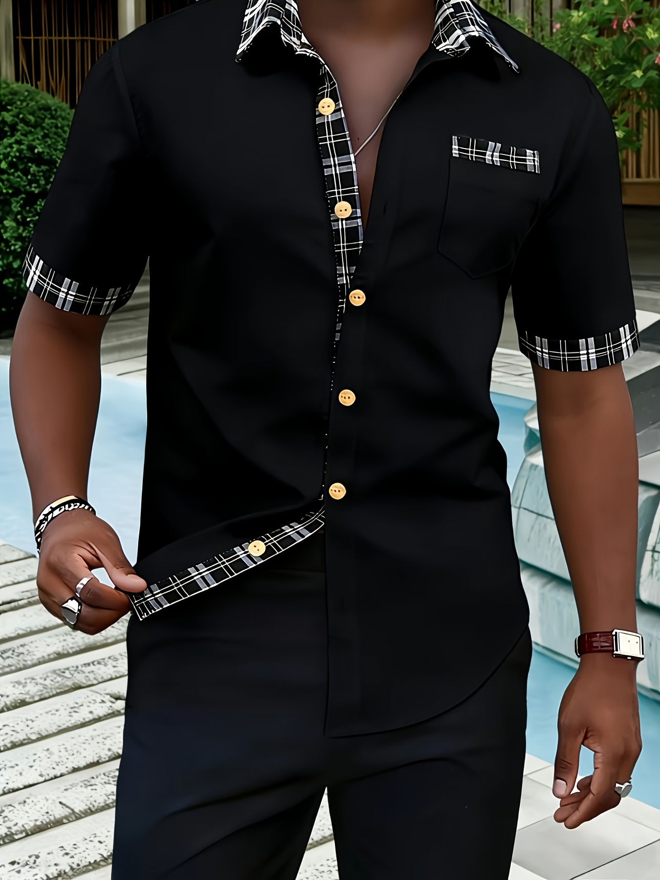 Black Short-Sleeve Shirt with Plaid Trim Spread Collar