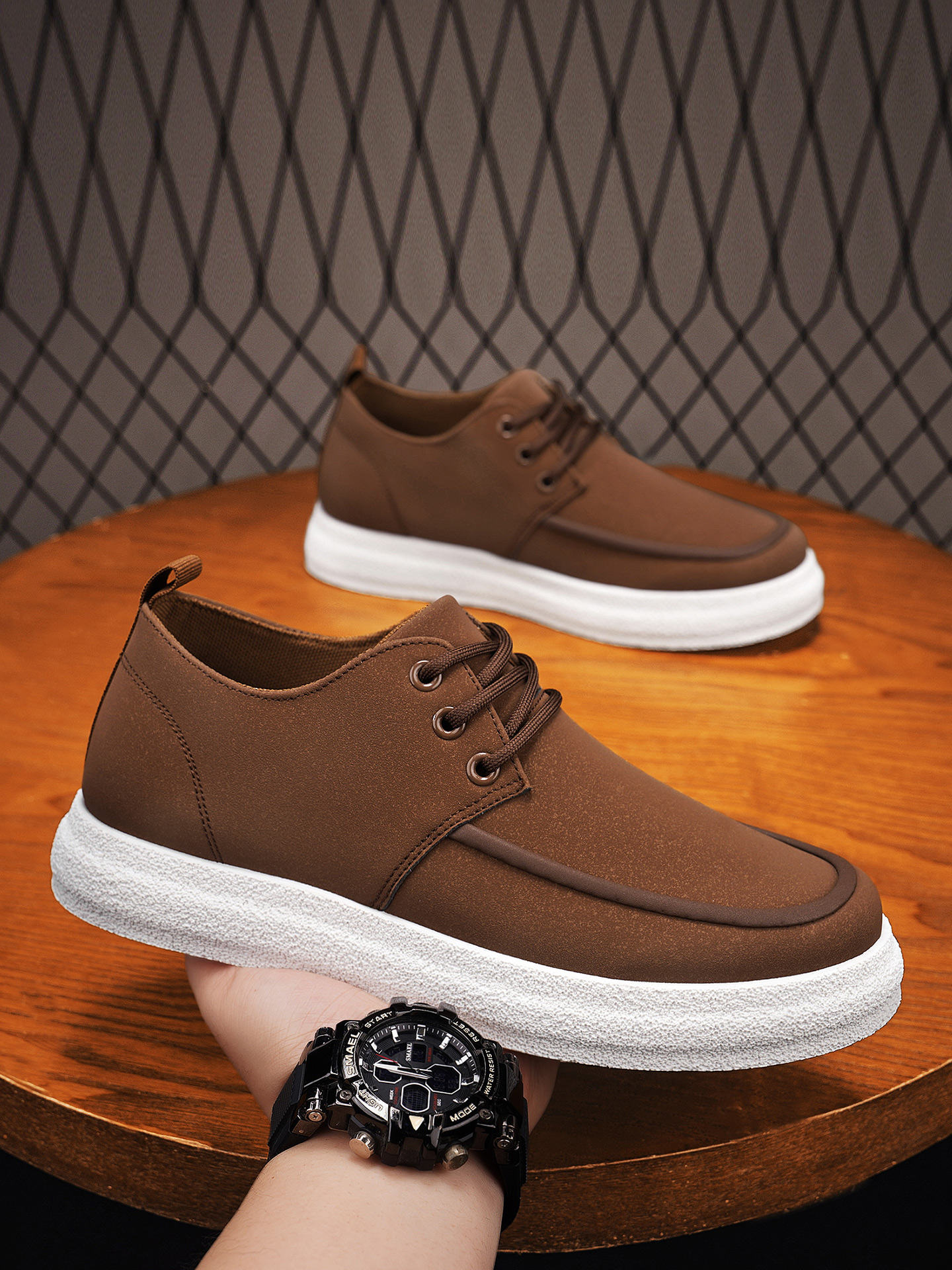 Brown Casual Lace-Up Platform Sneakers