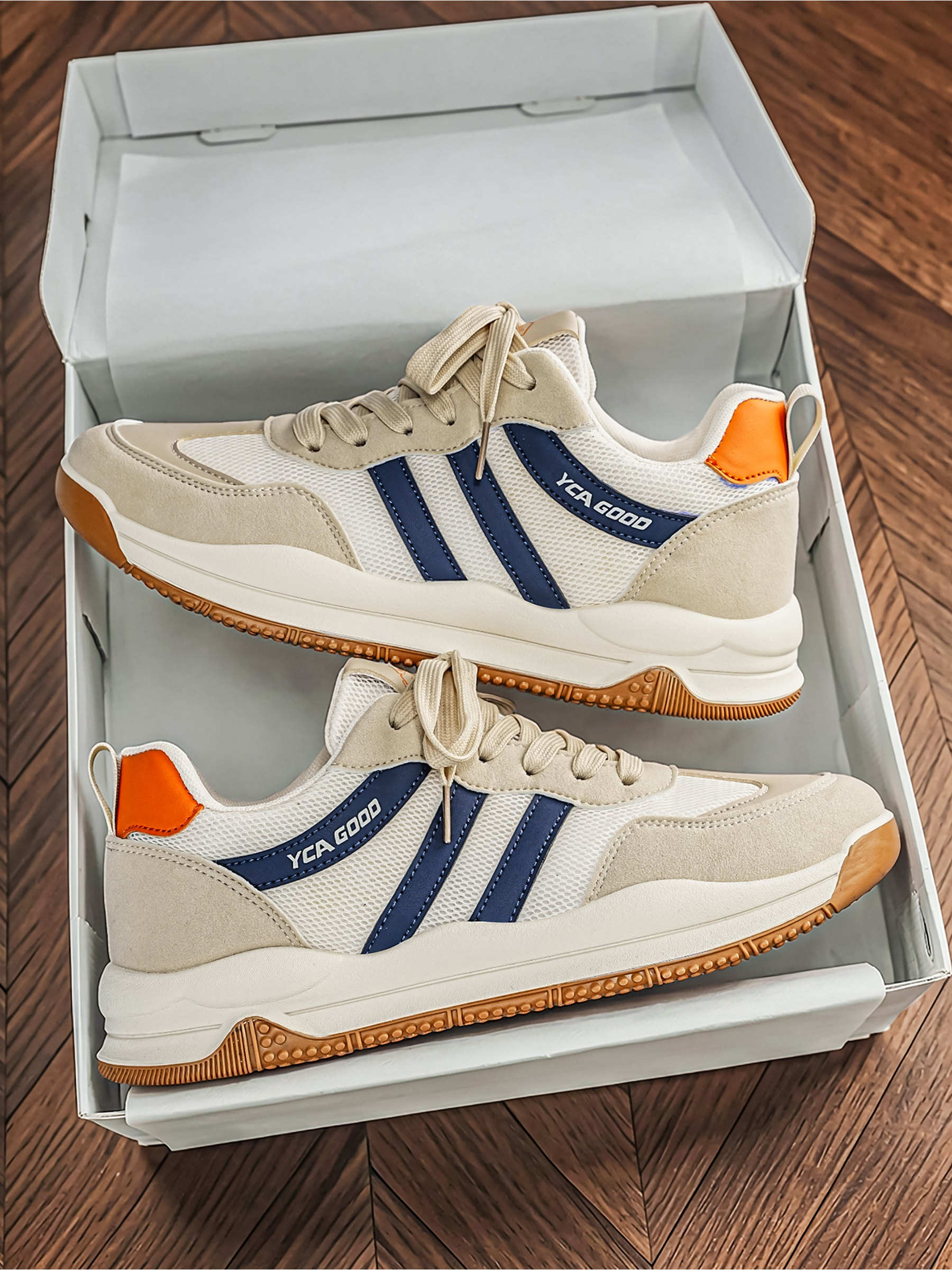 Men PU Textile Retro Lace-Up Sneakers
