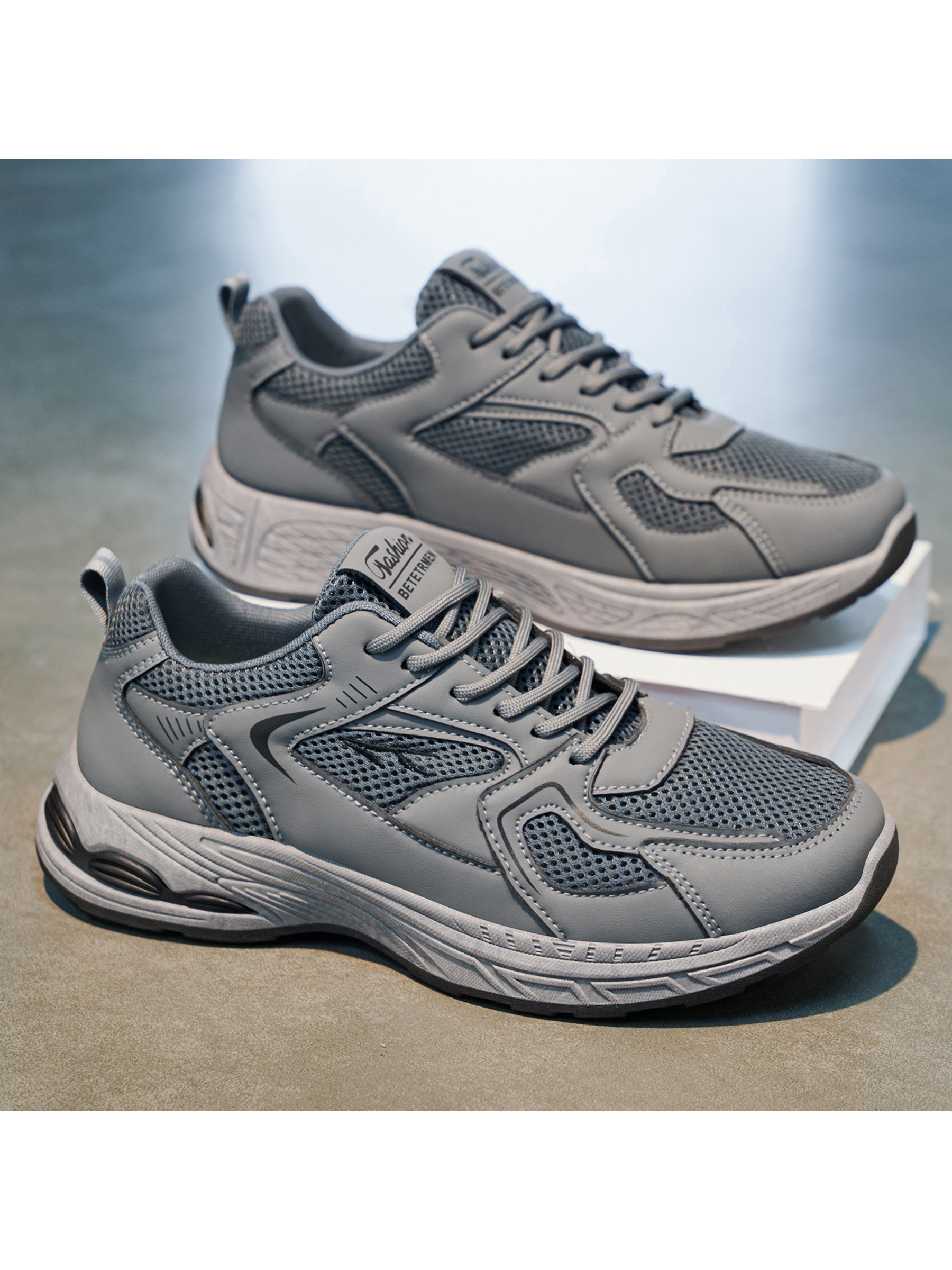 Men PU Textile Lace-Up Sneakers