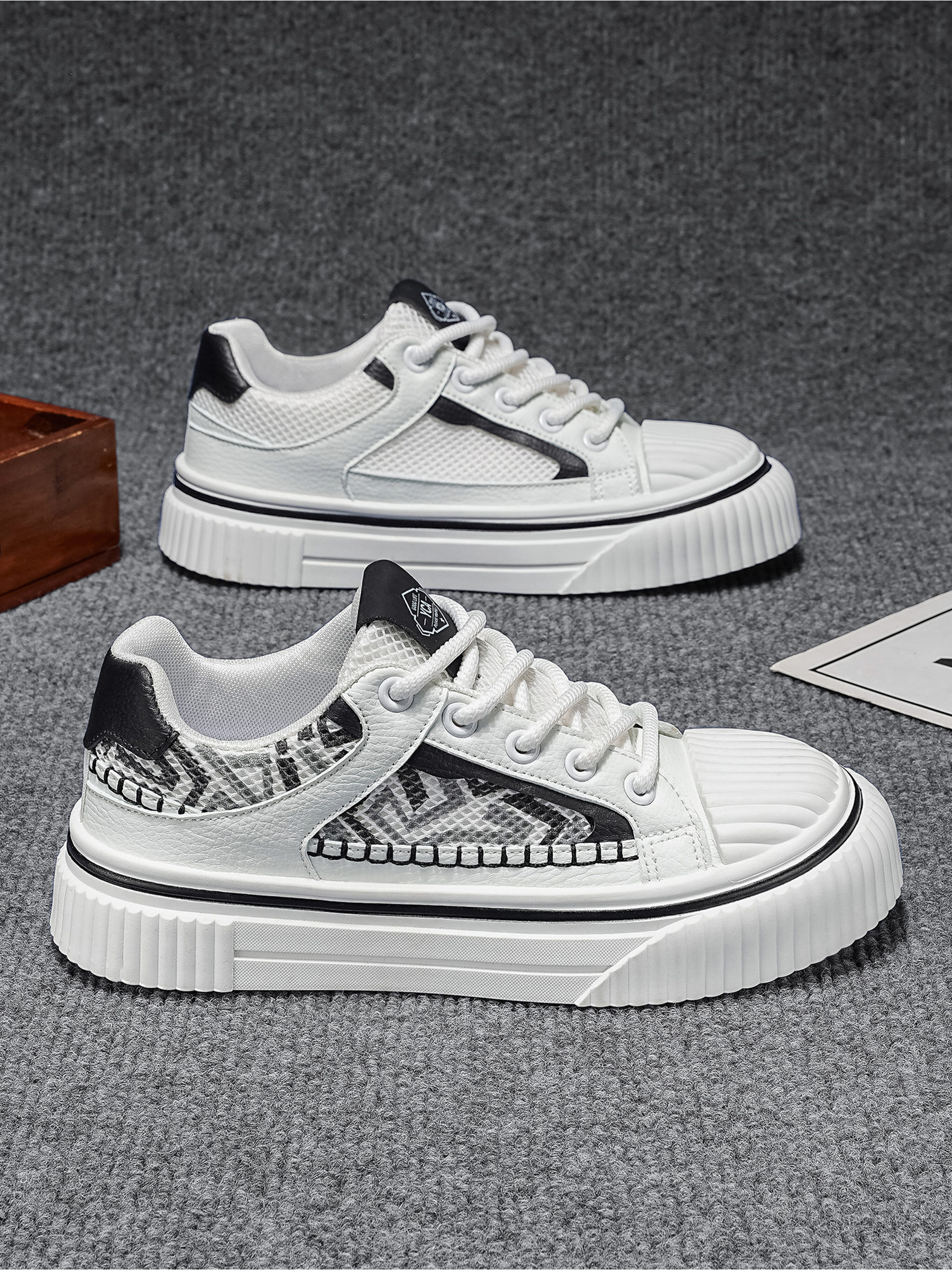Men PU Textile Platform Lace-Up Sneakers