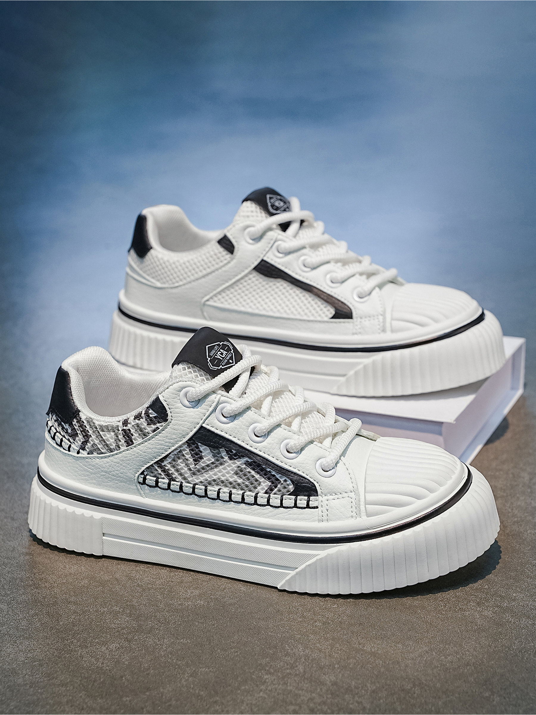 Men PU Textile Platform Lace-Up Sneakers