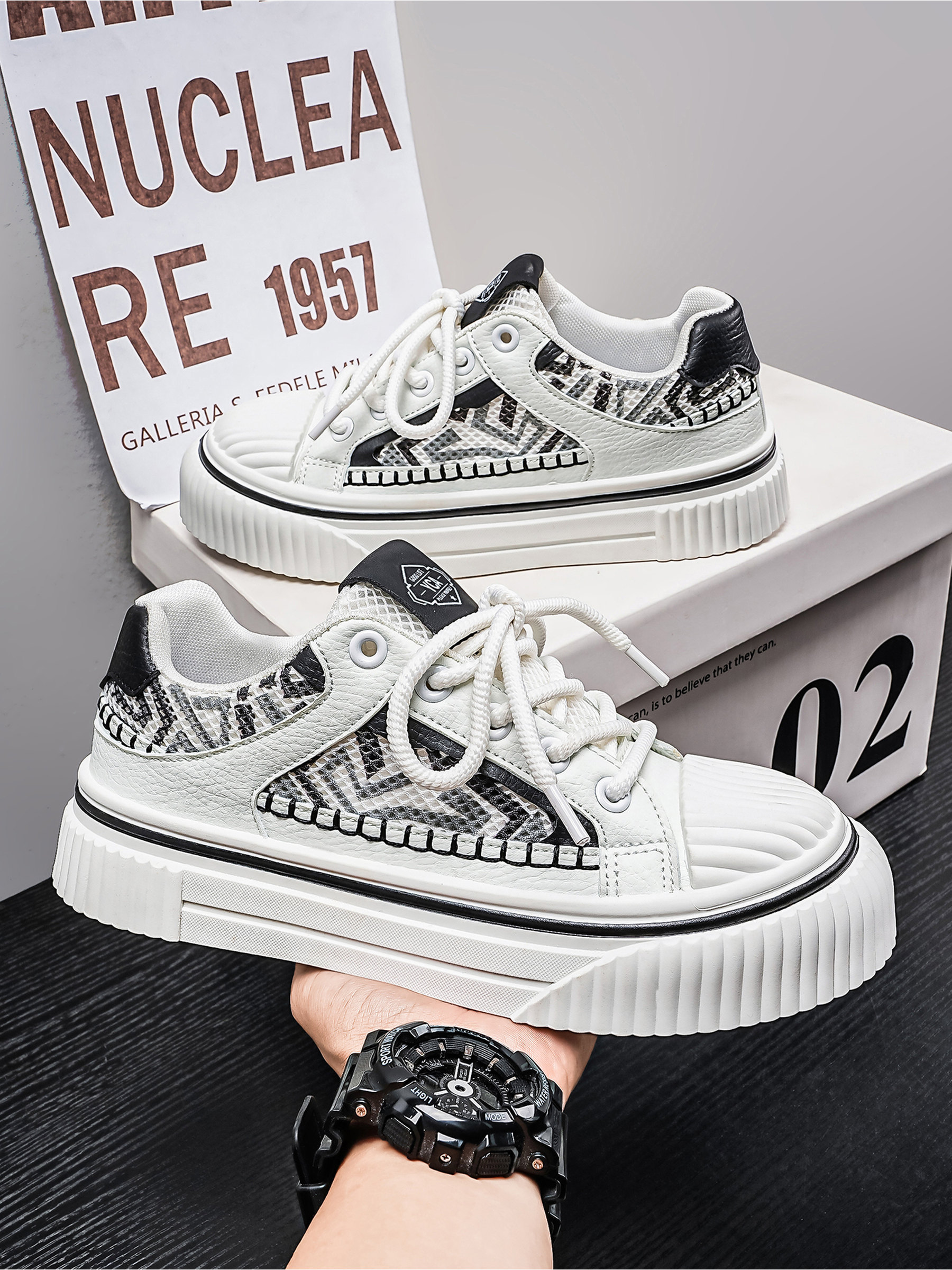 Men PU Textile Platform Lace-Up Sneakers