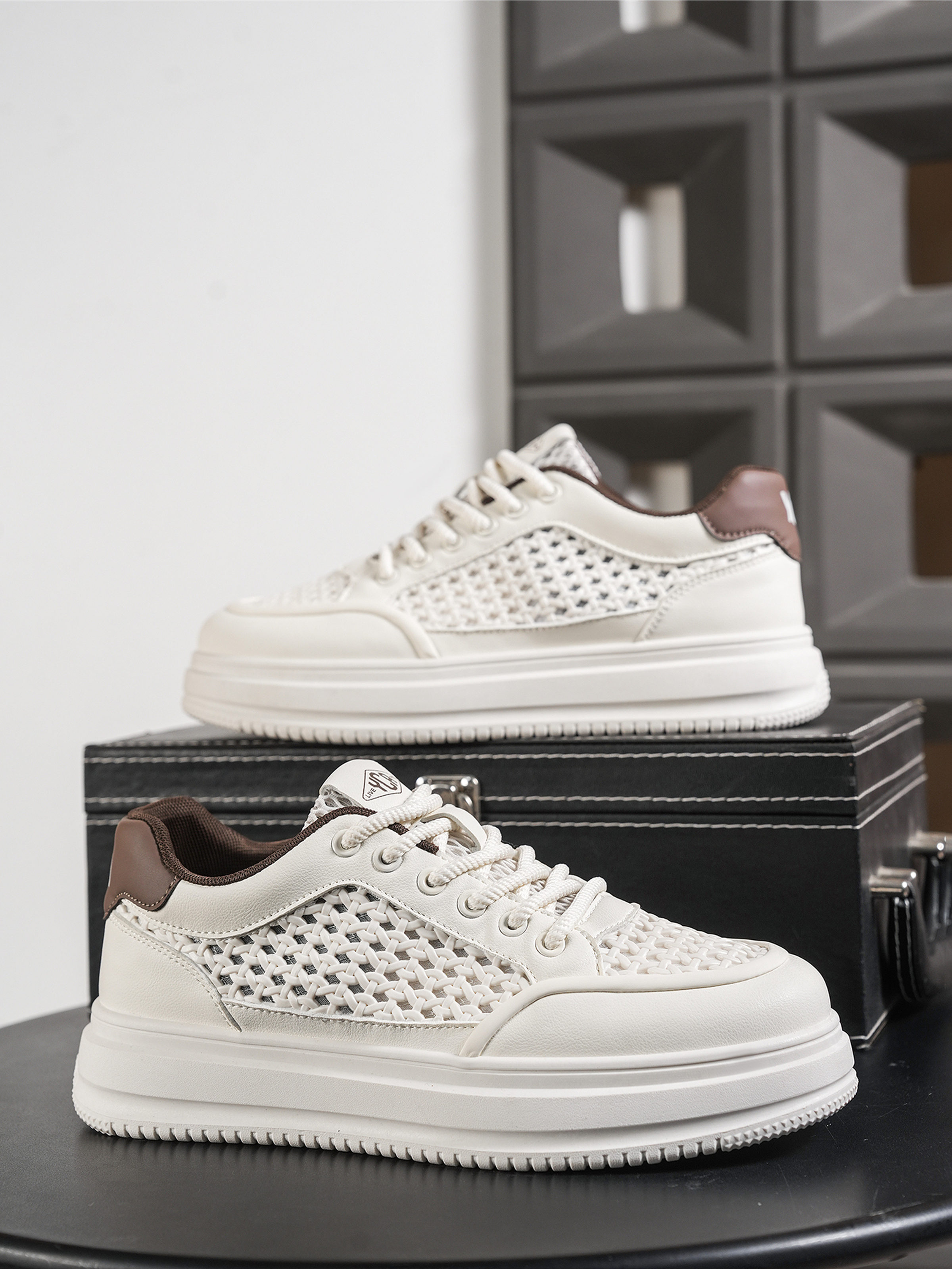 Men PU Textile Platform Lace-Up Sneakers