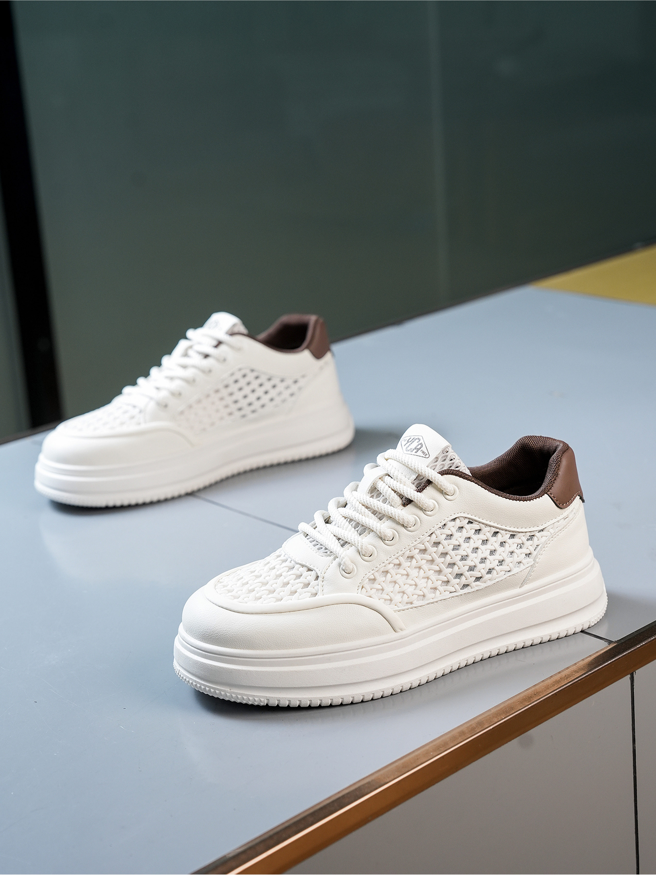 Men PU Textile Platform Lace-Up Sneakers