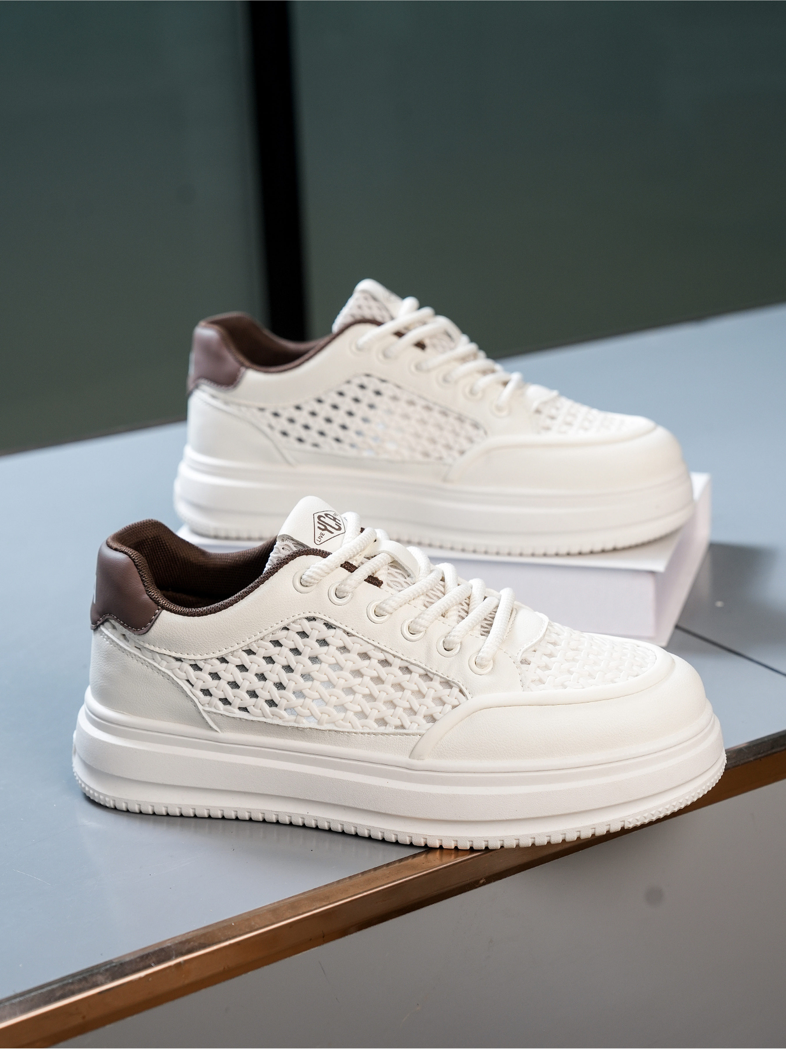 Men PU Textile Platform Lace-Up Sneakers