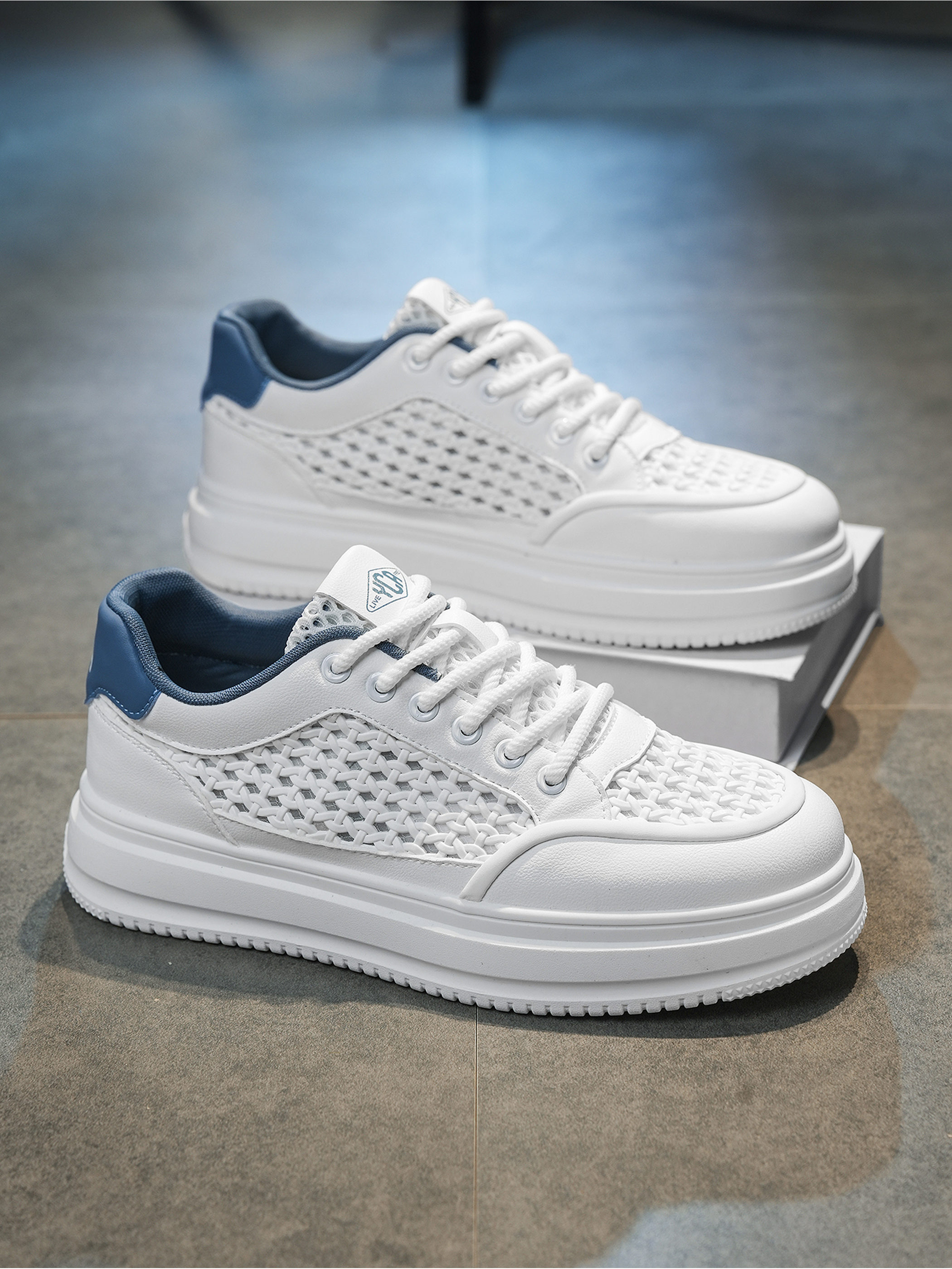 Men PU Textile Platform Lace-Up Sneakers
