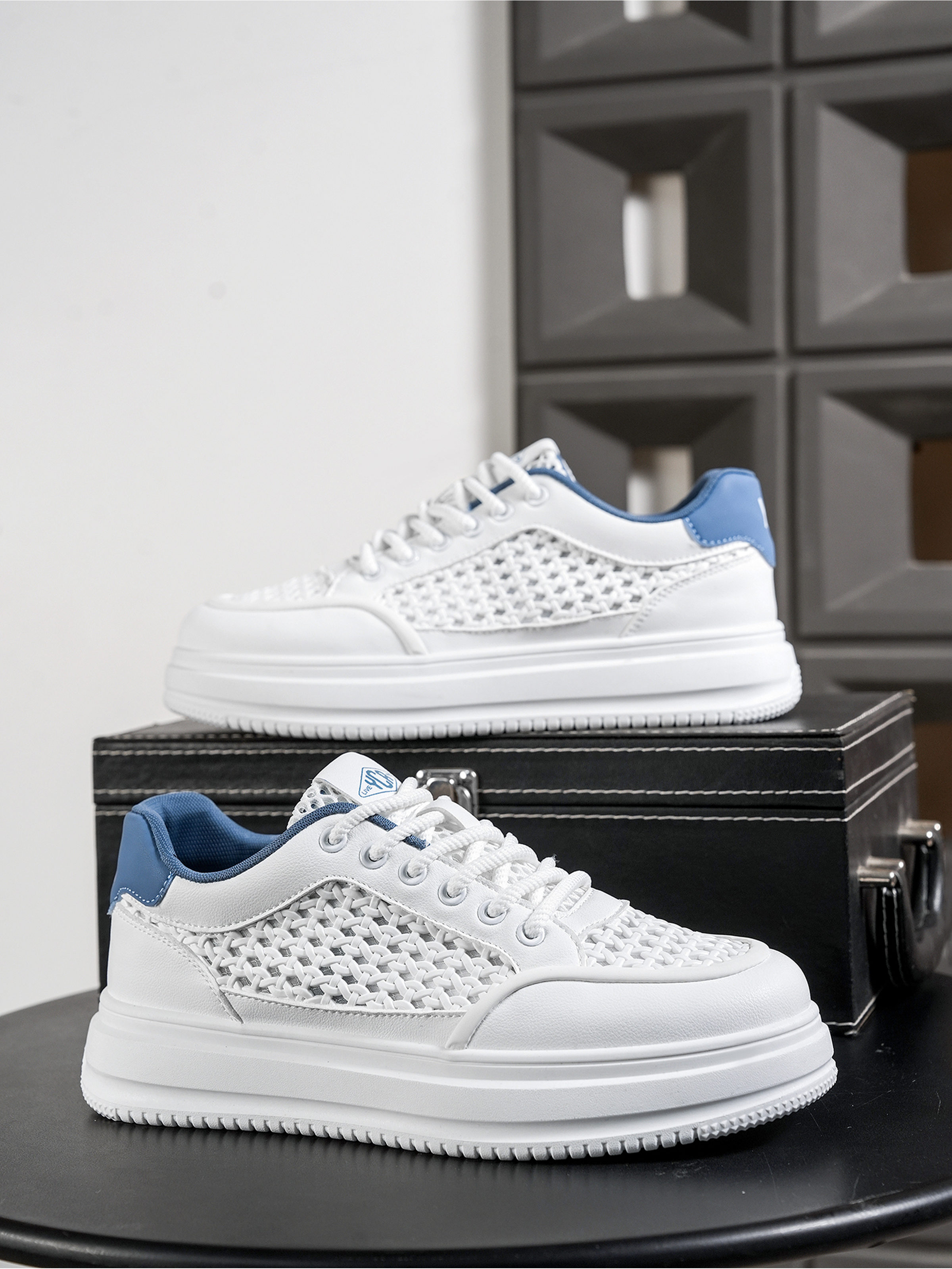 Men PU Textile Platform Lace-Up Sneakers