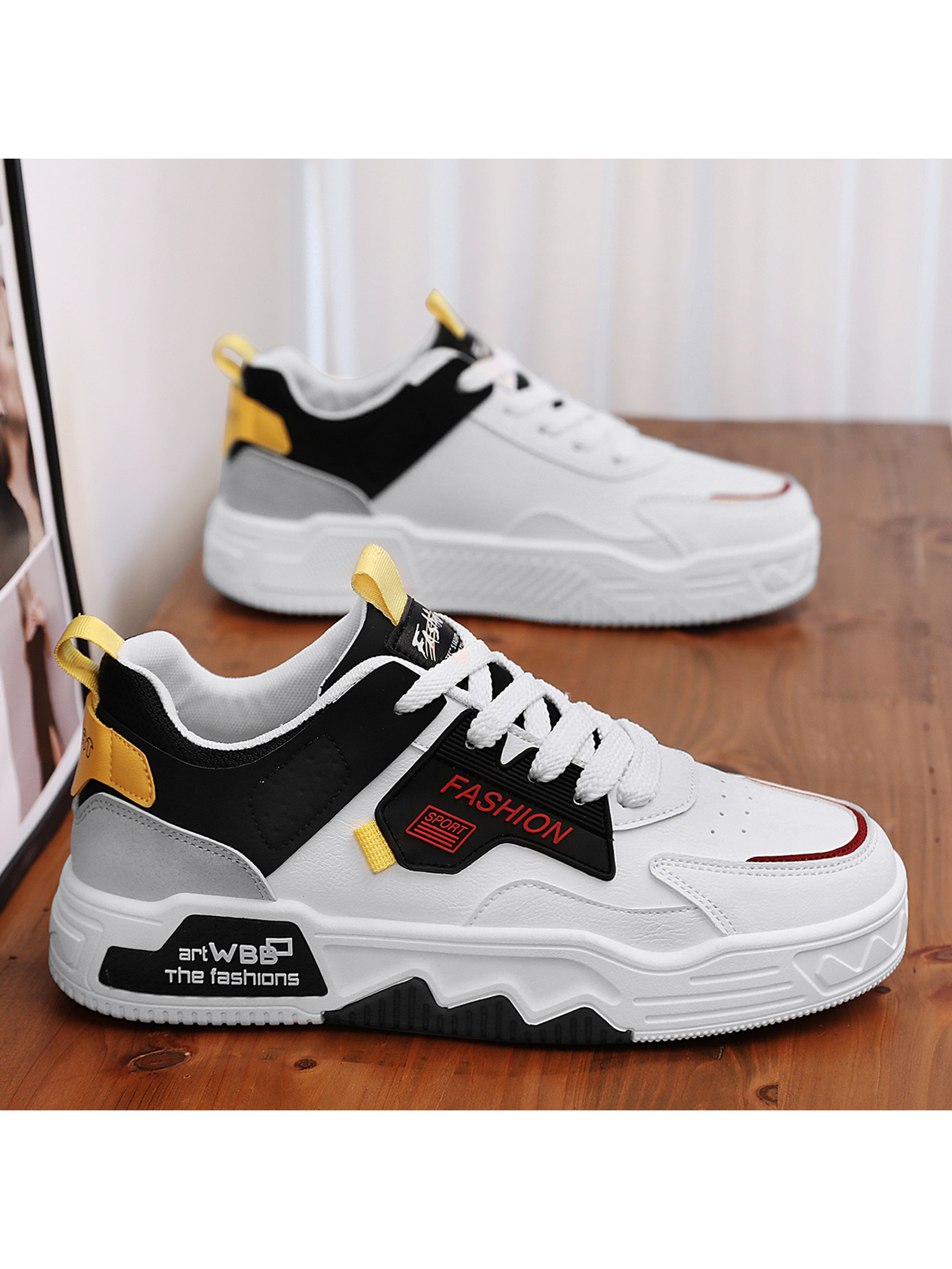 Men PU Retro Lace-Up Sneakers
