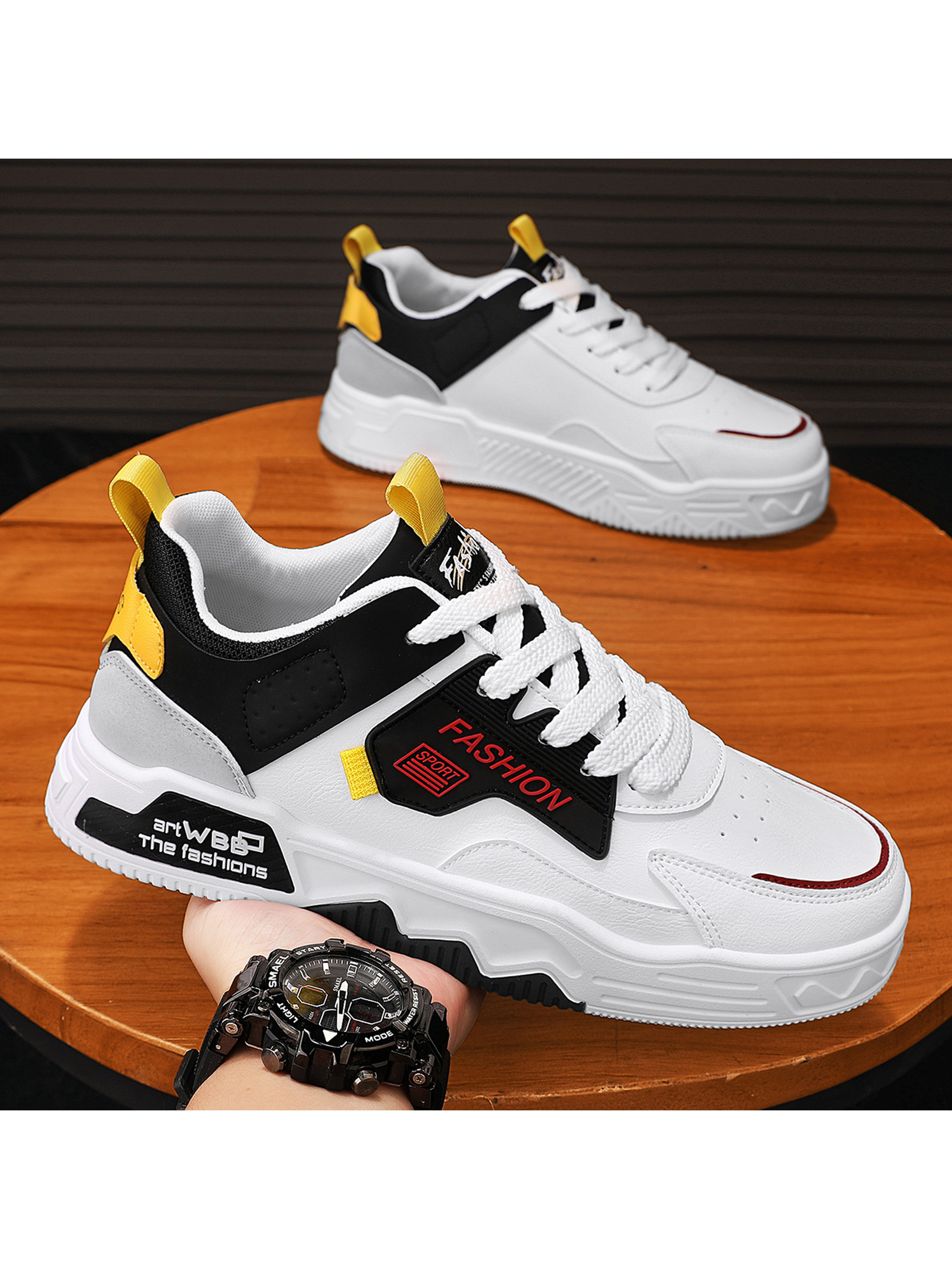 Men PU Retro Lace-Up Sneakers
