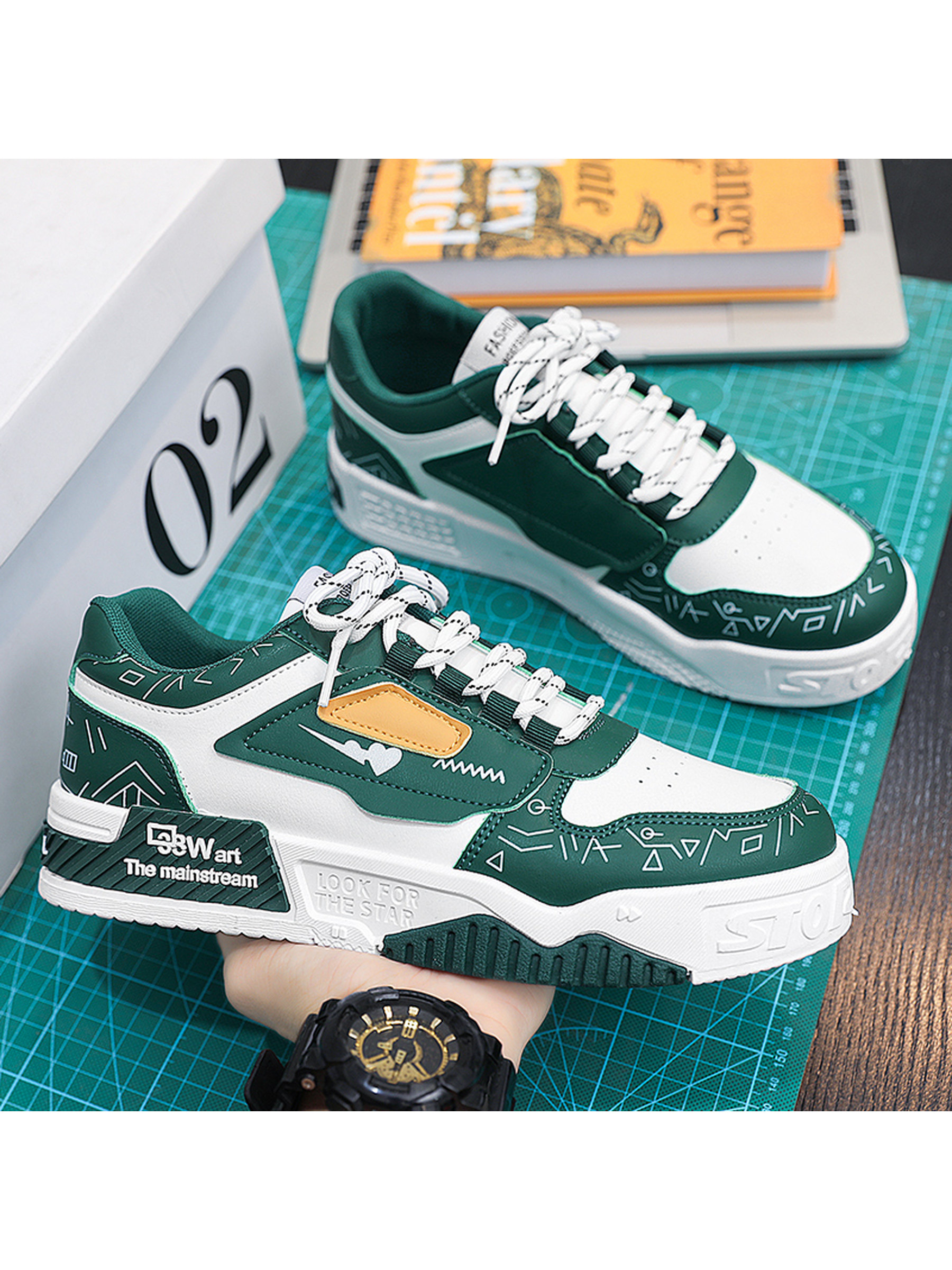 Men PU Lace-Up Sneakers