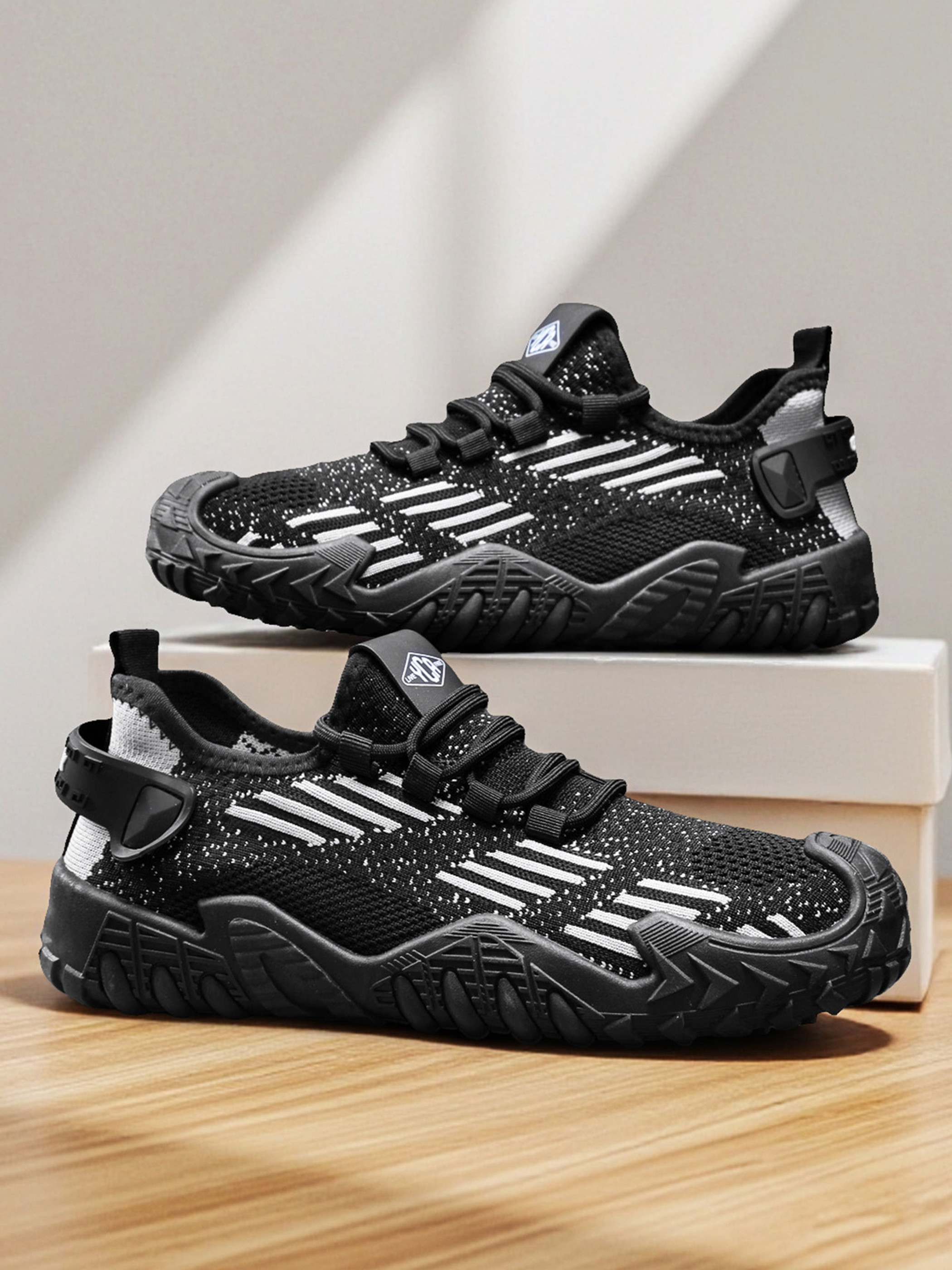 Men Textile Chunky Lace-Up Sneakers