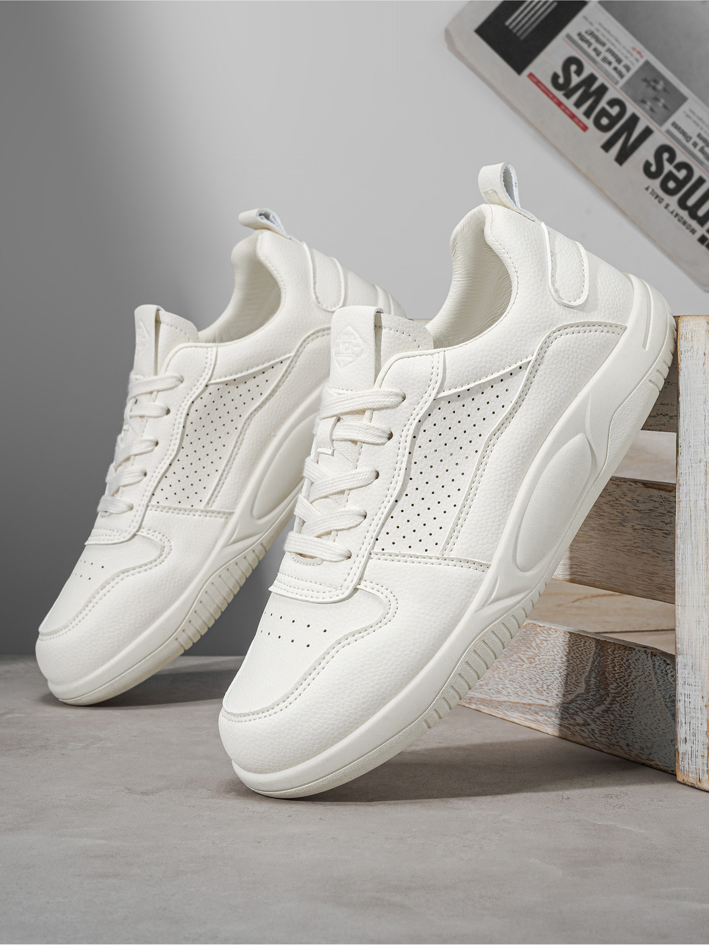 Men PU Lace-Up Sneakers