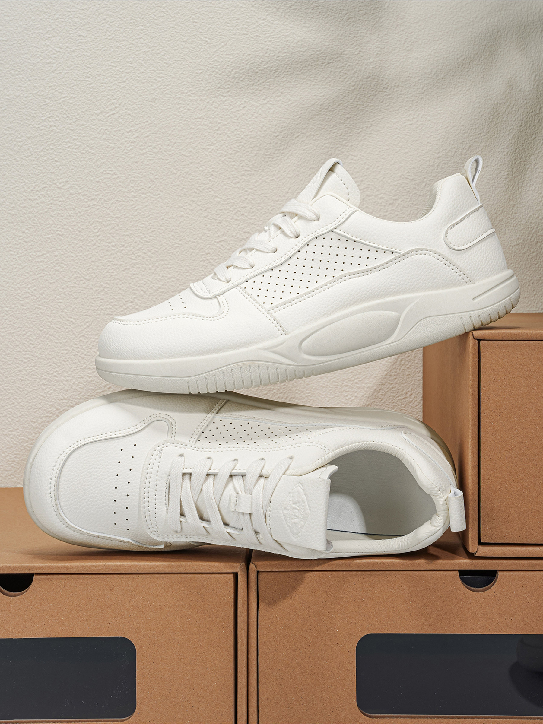 Men PU Lace-Up Sneakers