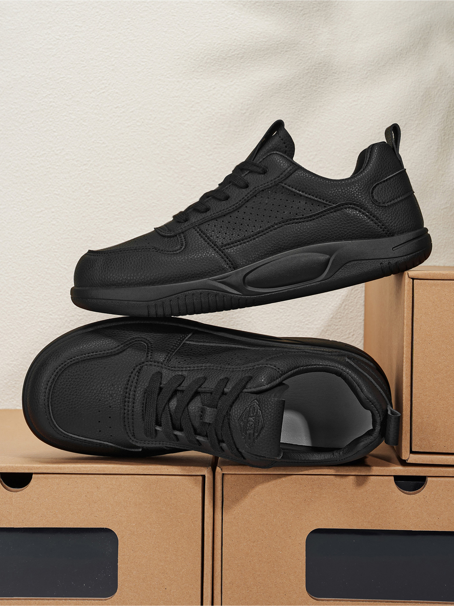 Men PU Lace-Up Sneakers