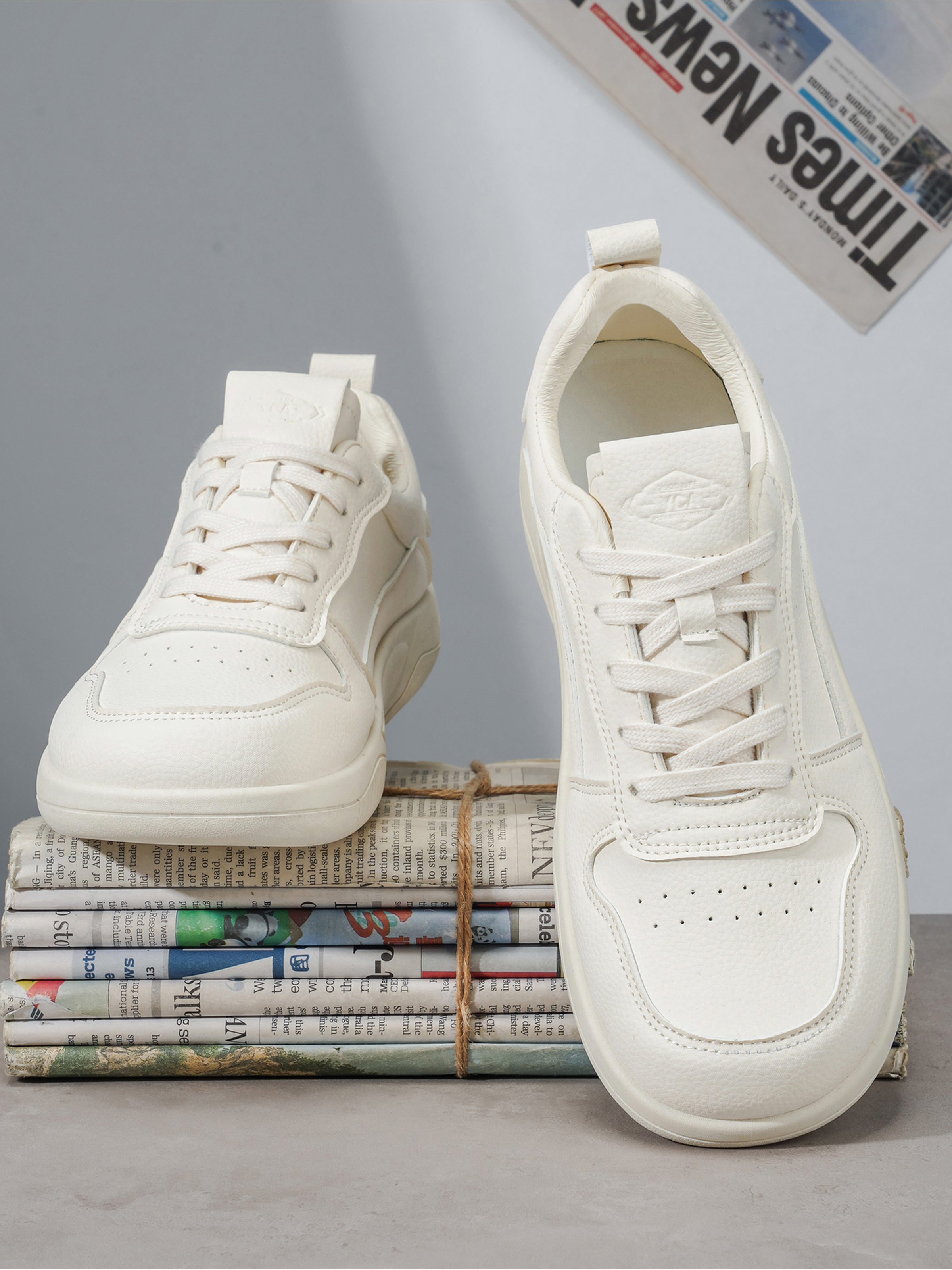 Men PU Lace-Up Sneakers