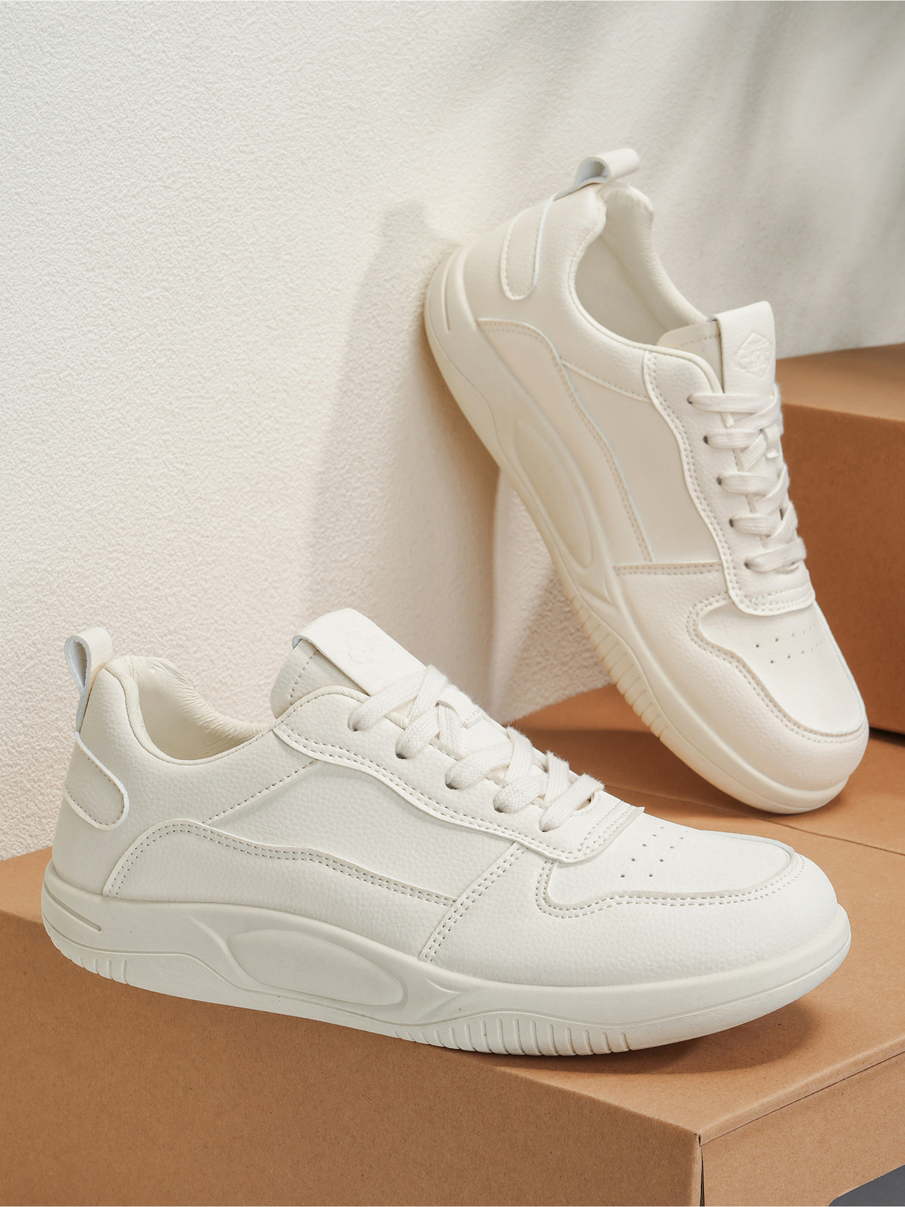 Men PU Lace-Up Sneakers