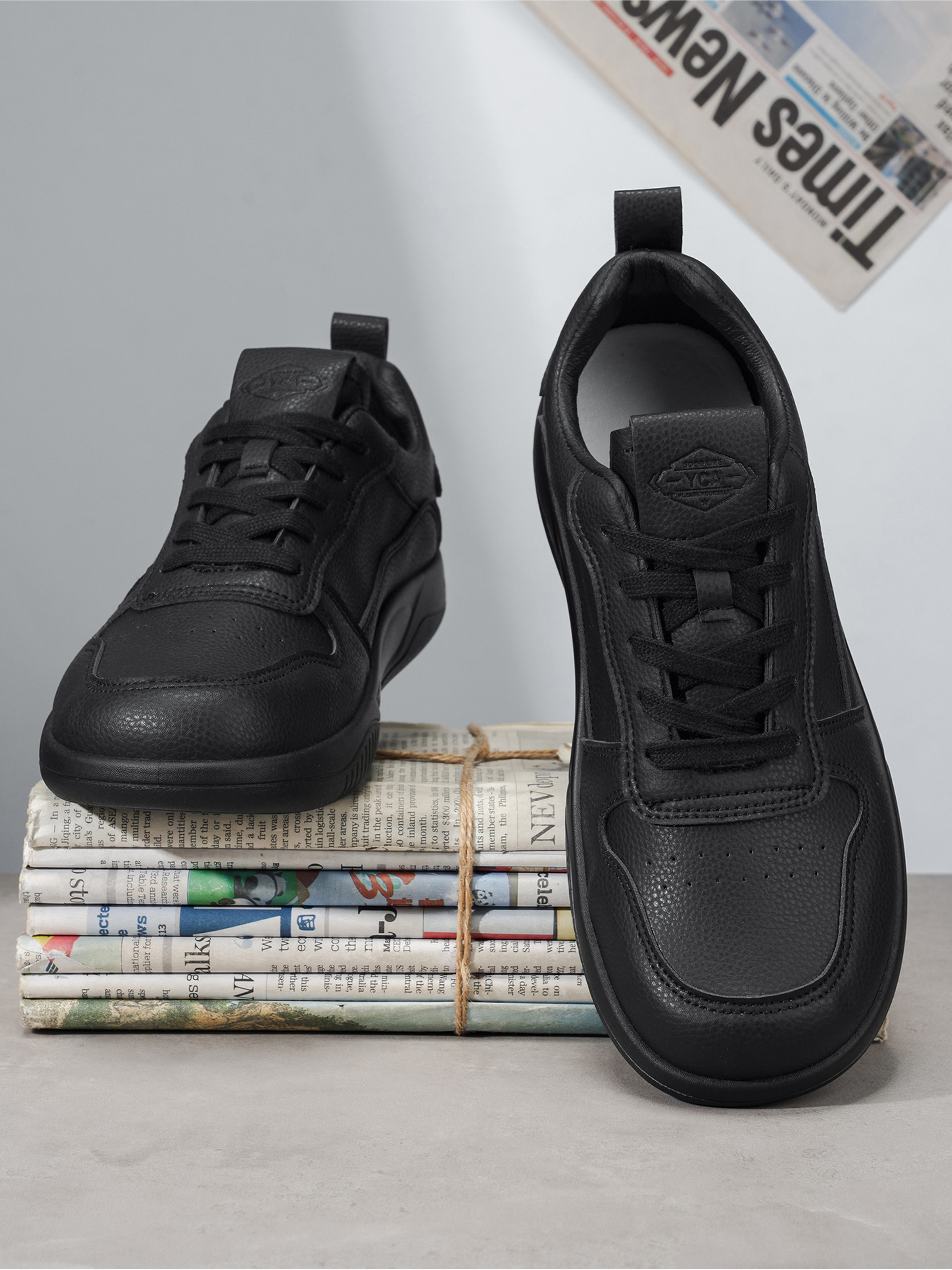 Men PU Lace-Up Sneakers